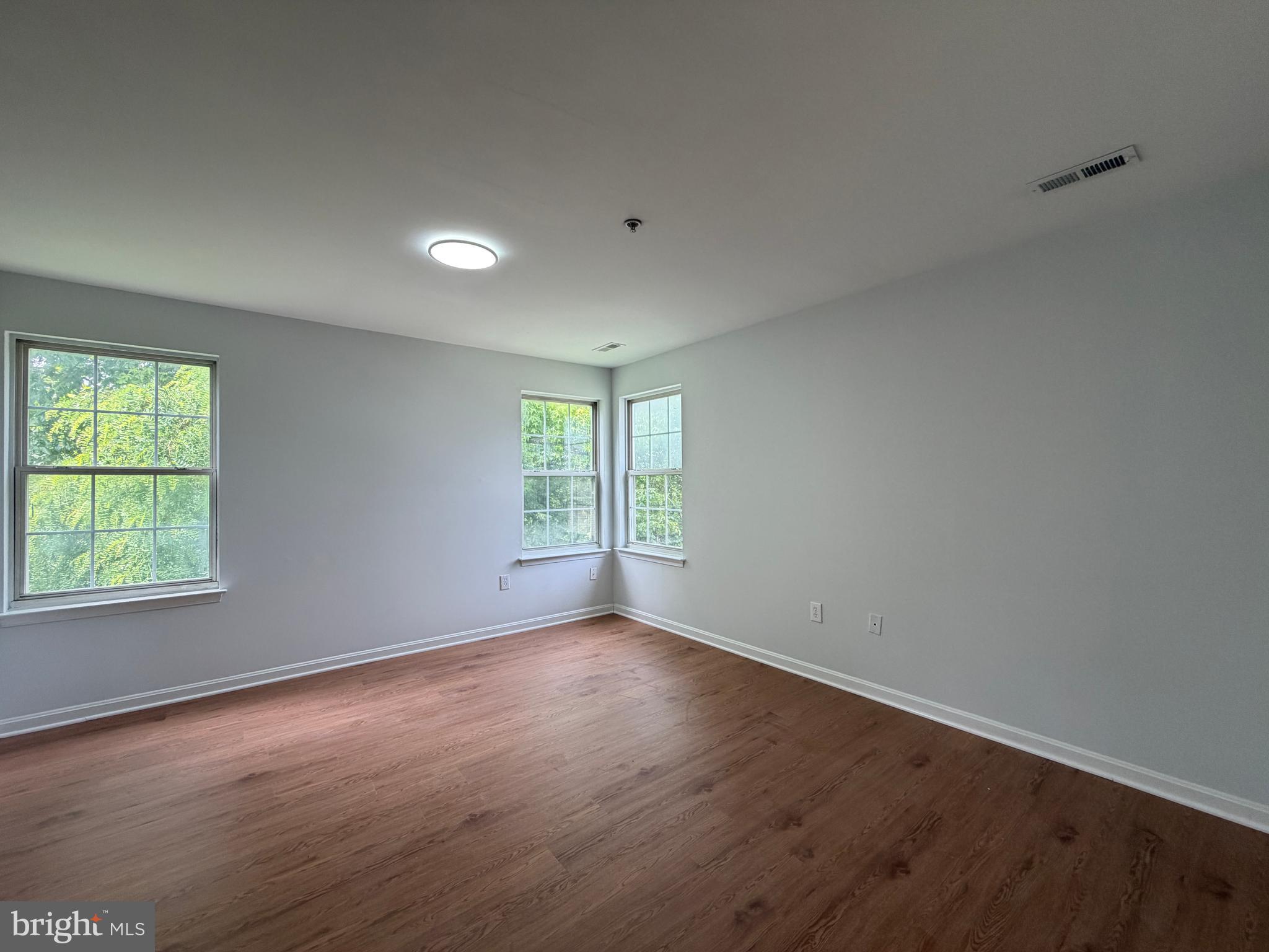 WEST LANHAM - Residential