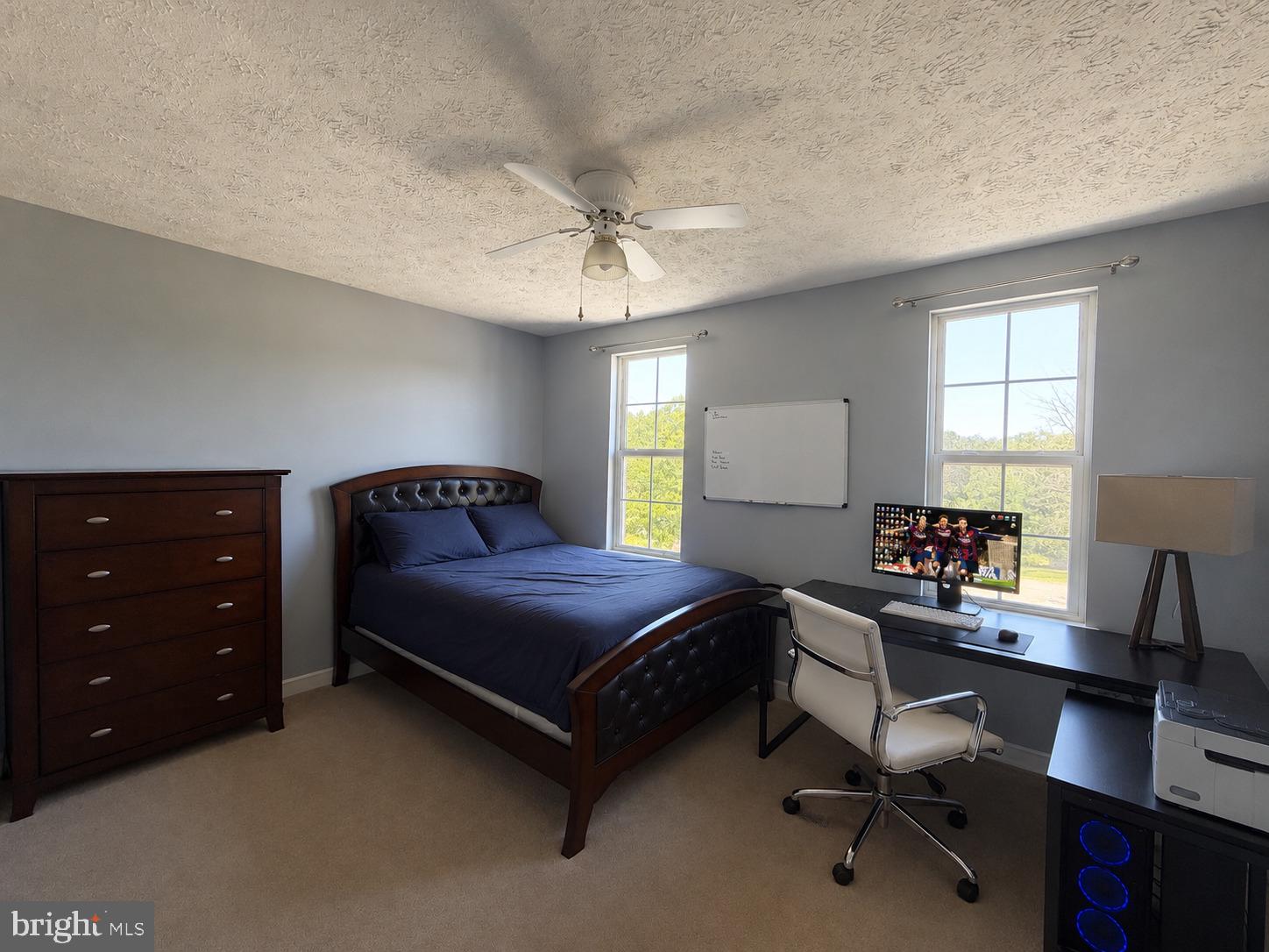 APPLE RIDGE - Residential