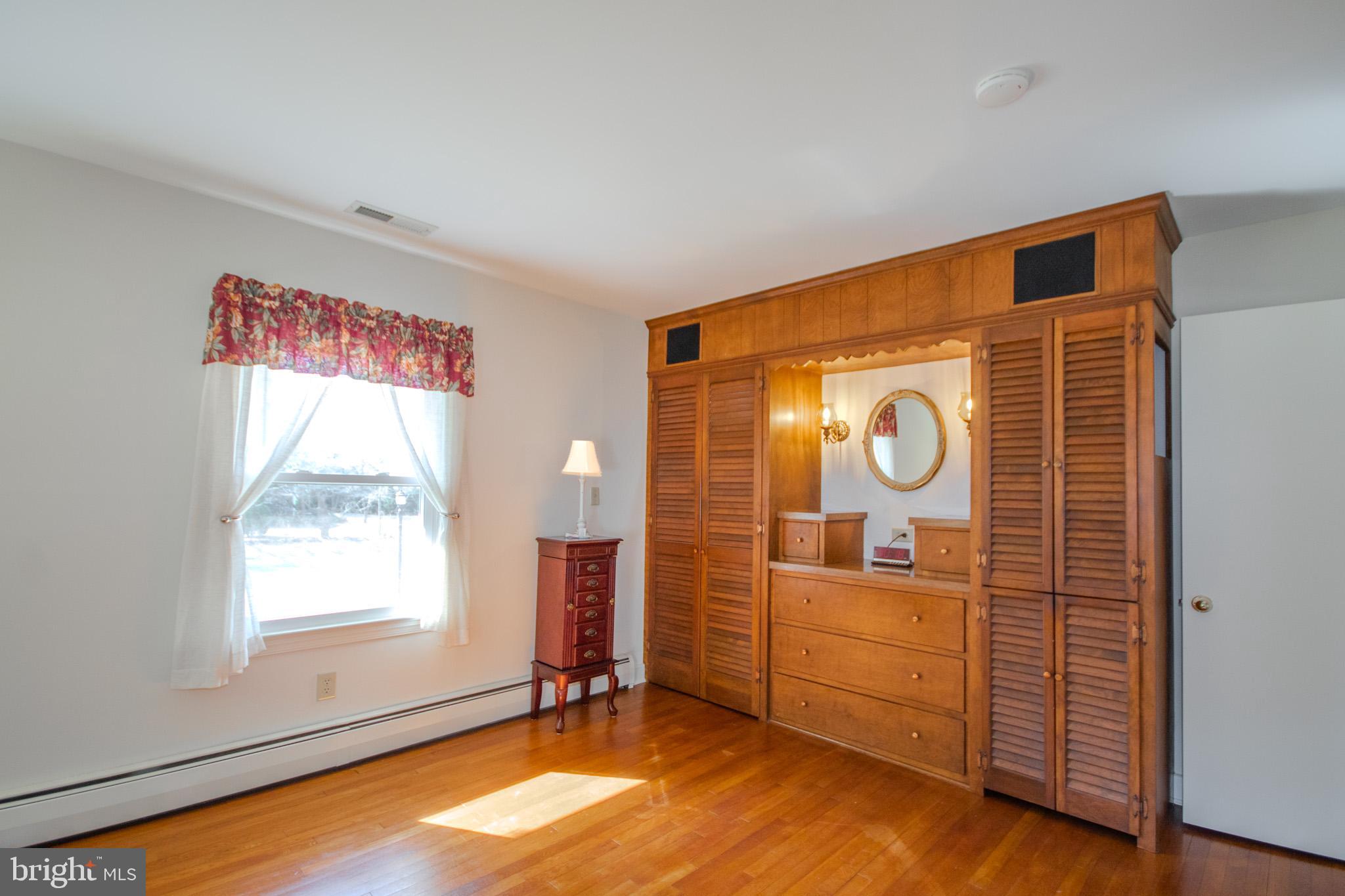 COULBOURN MANOR - Residential