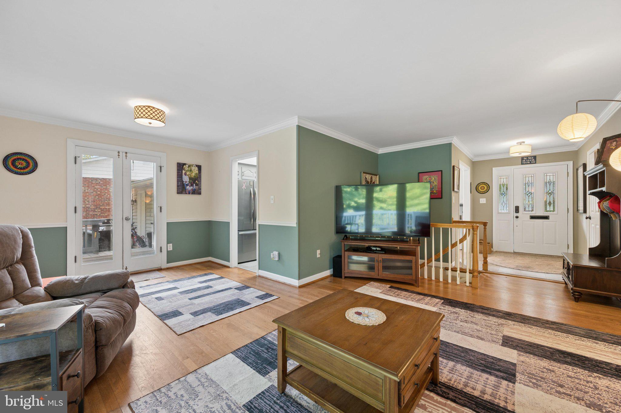 ROCK CREEK MANOR - Residential