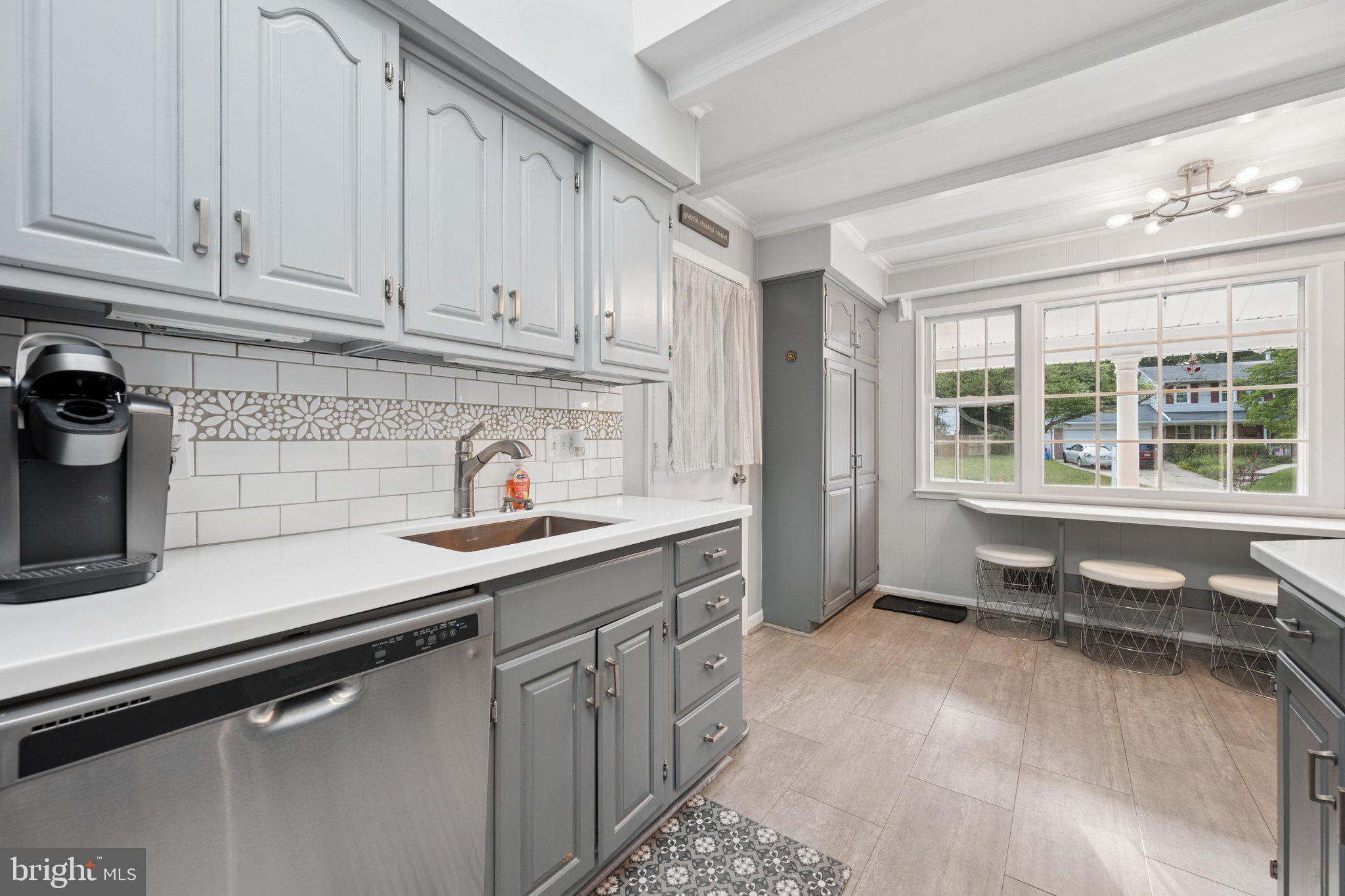 ROCK CREEK MANOR - Residential