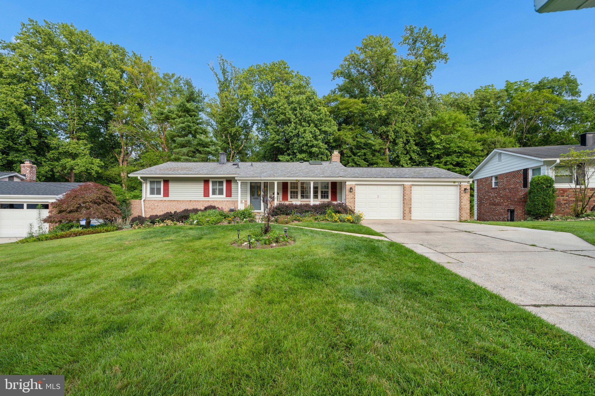ROCK CREEK MANOR - Residential