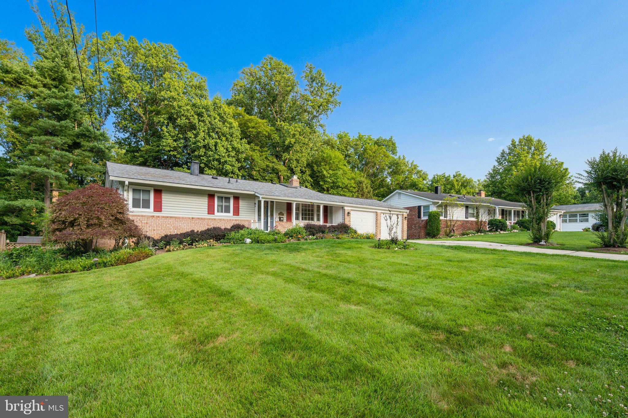 ROCK CREEK MANOR - Residential