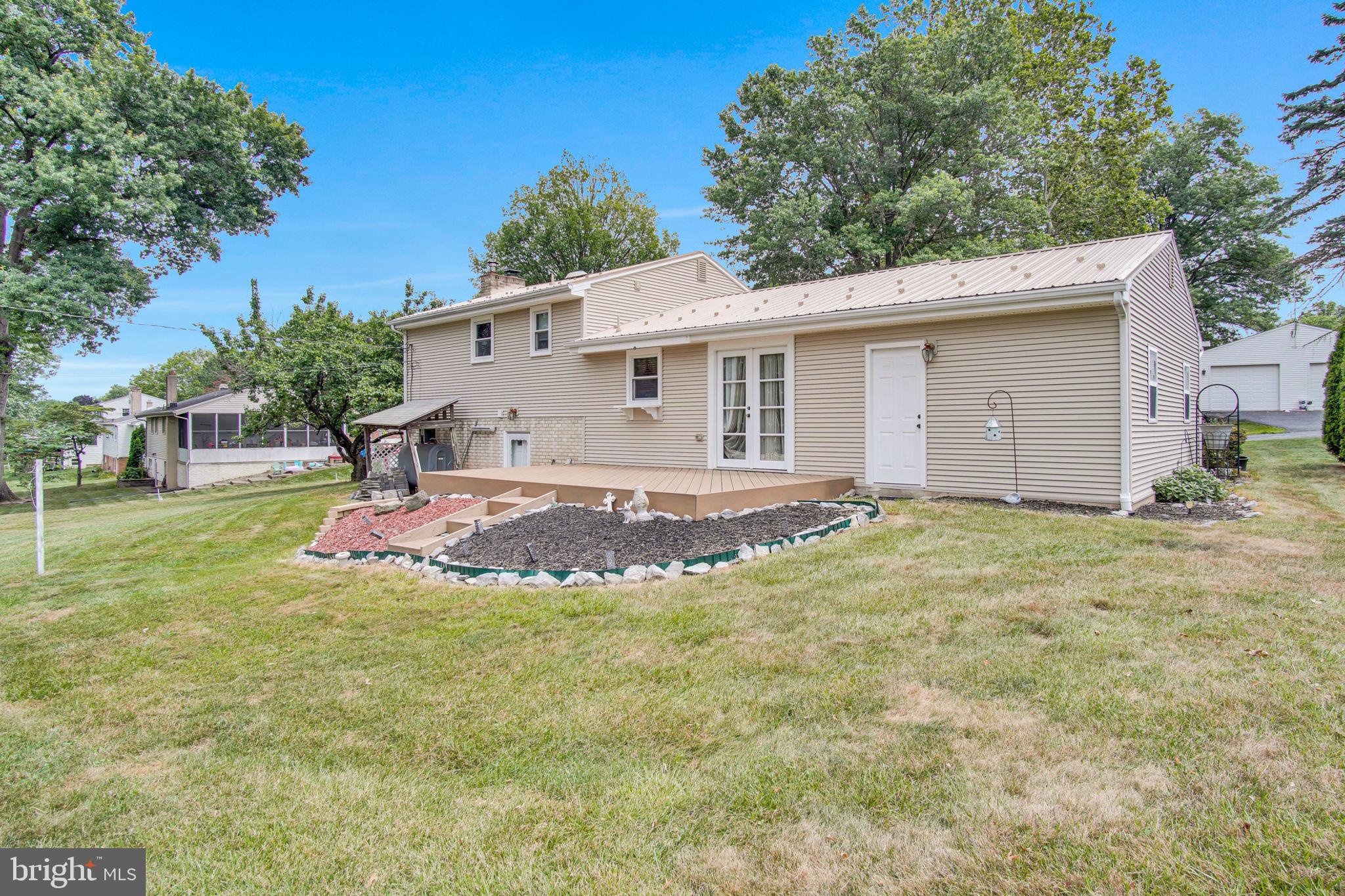 MT ALLEN HEIGHTS - Residential