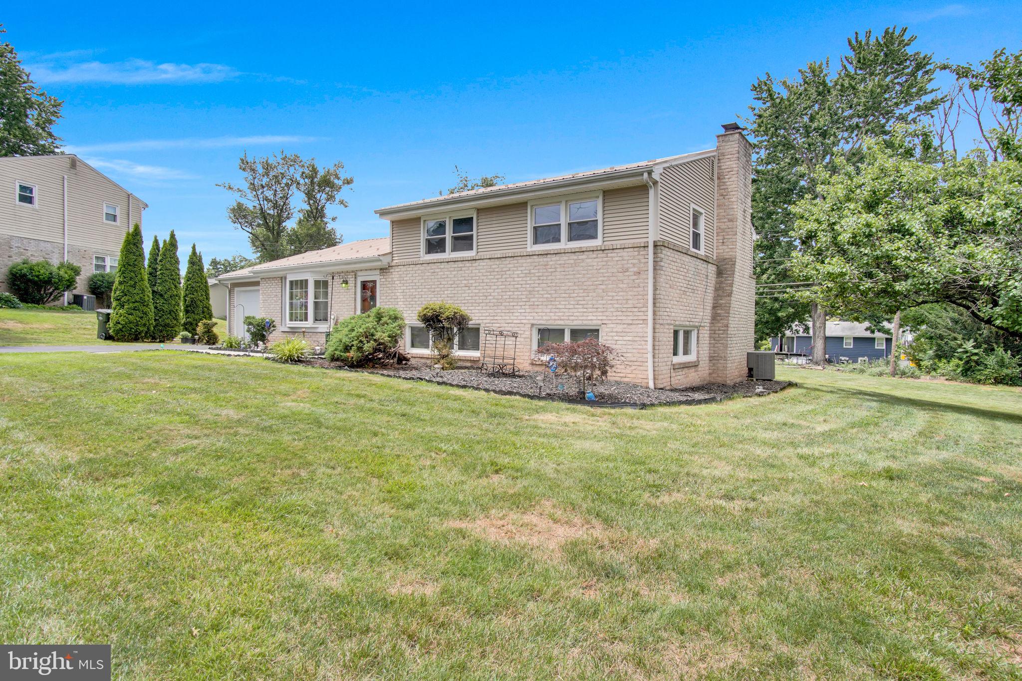 MT ALLEN HEIGHTS - Residential