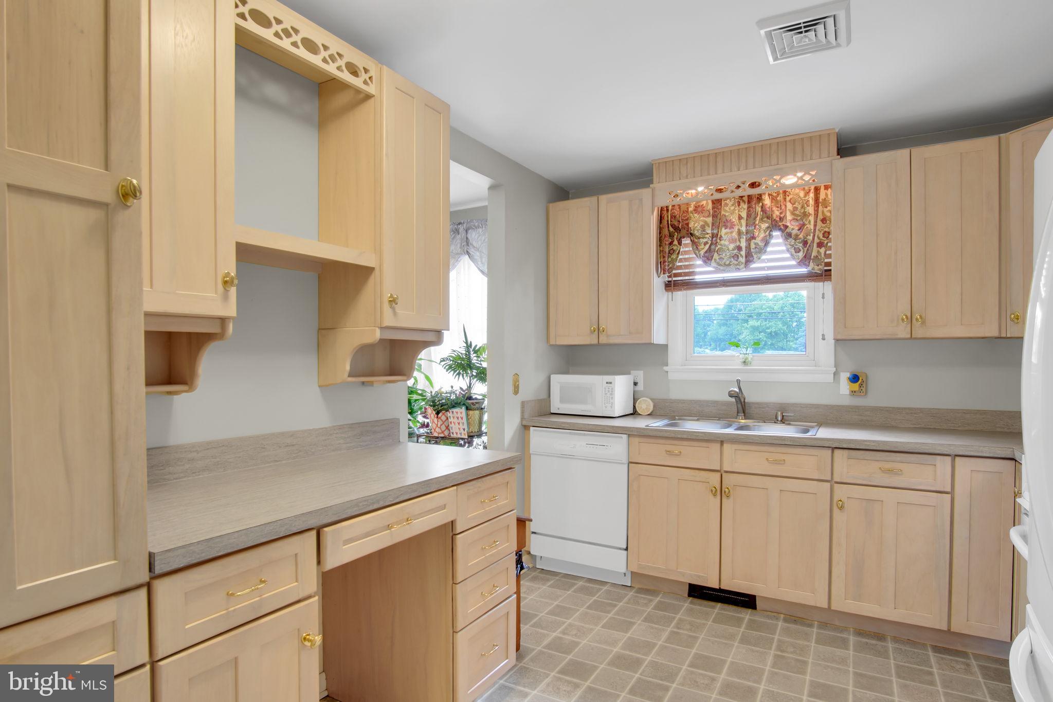 MT ALLEN HEIGHTS - Residential