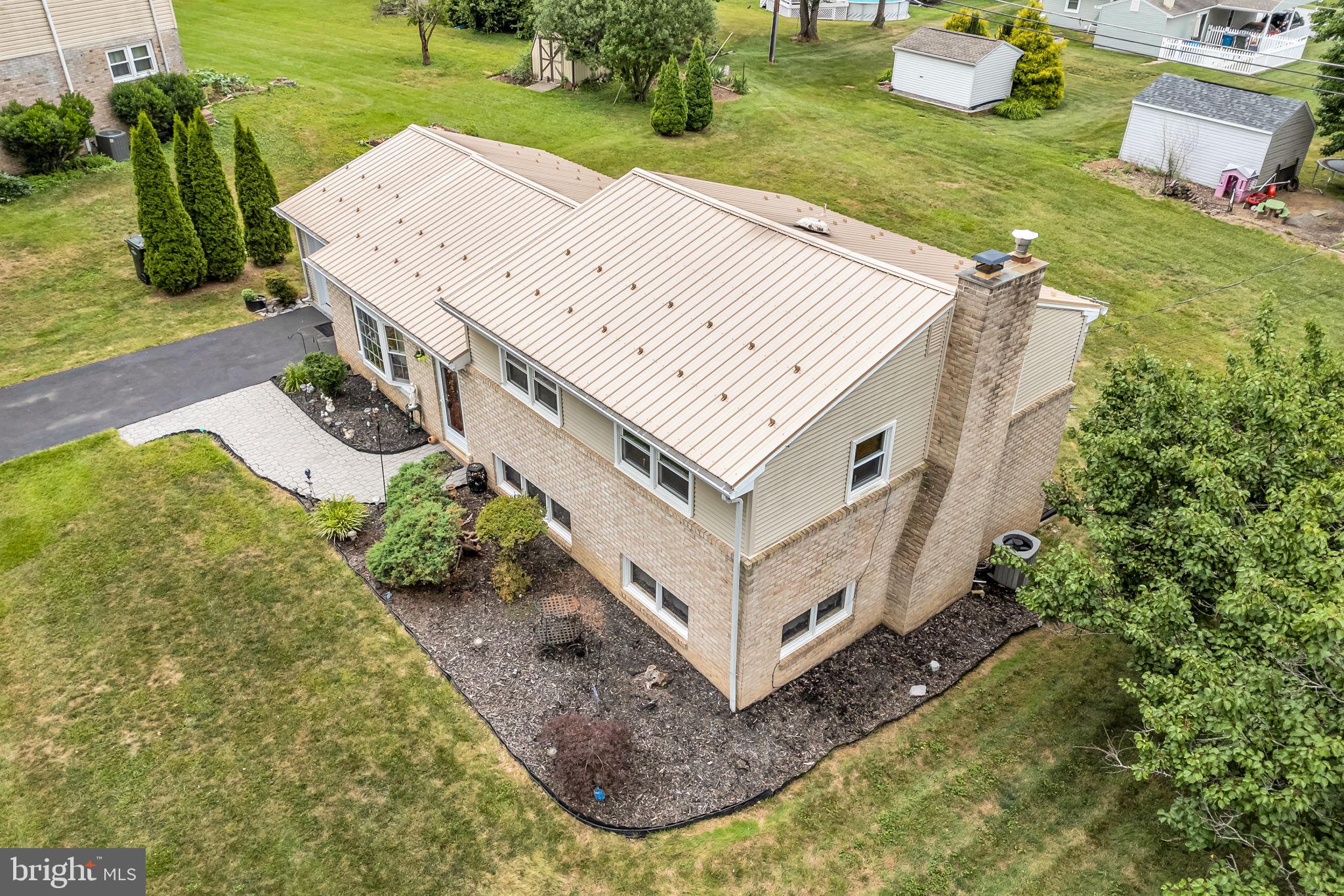 MT ALLEN HEIGHTS - Residential