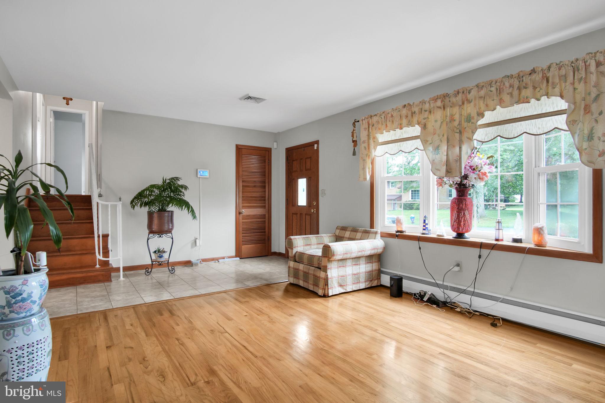 MT ALLEN HEIGHTS - Residential