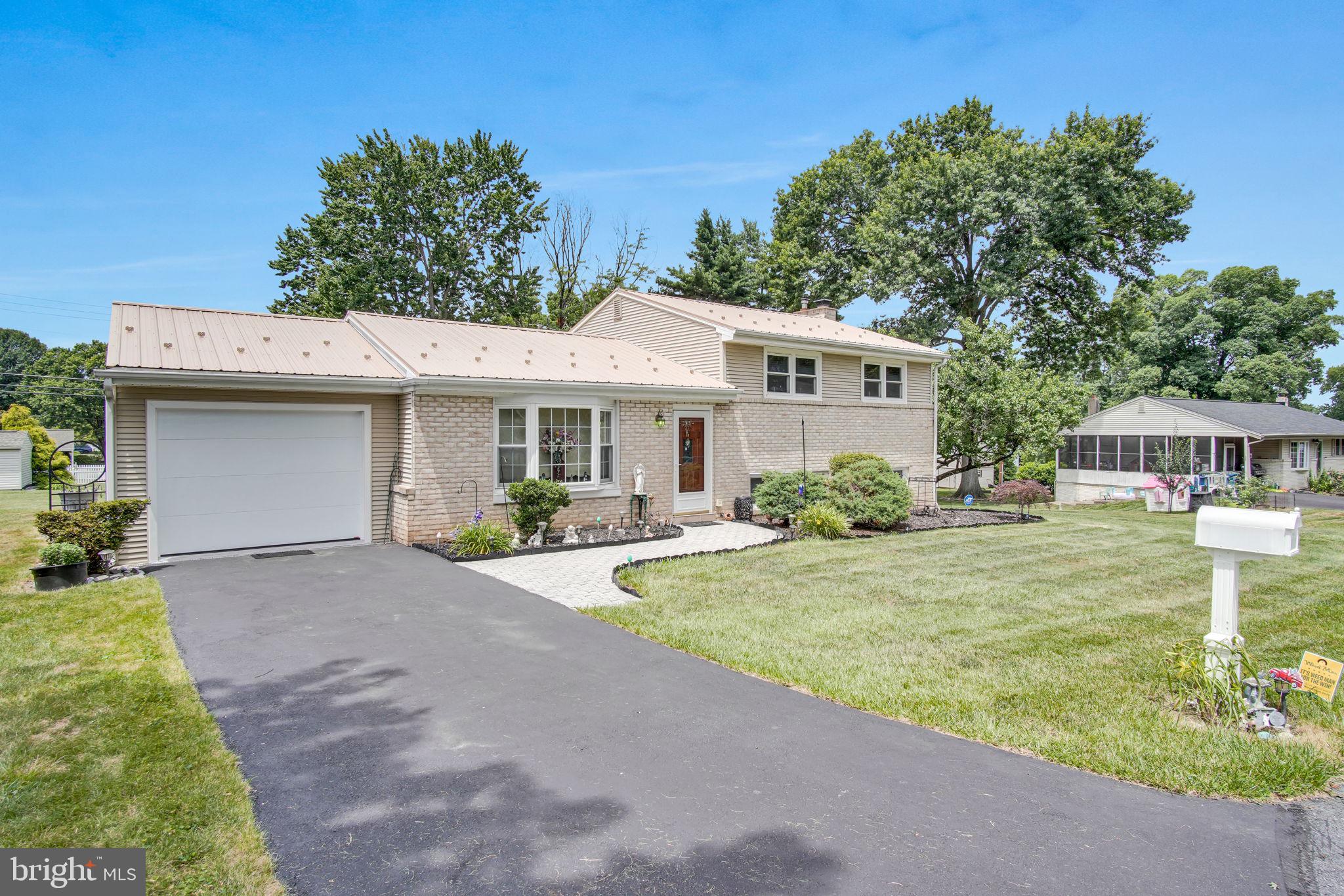 MT ALLEN HEIGHTS - Residential