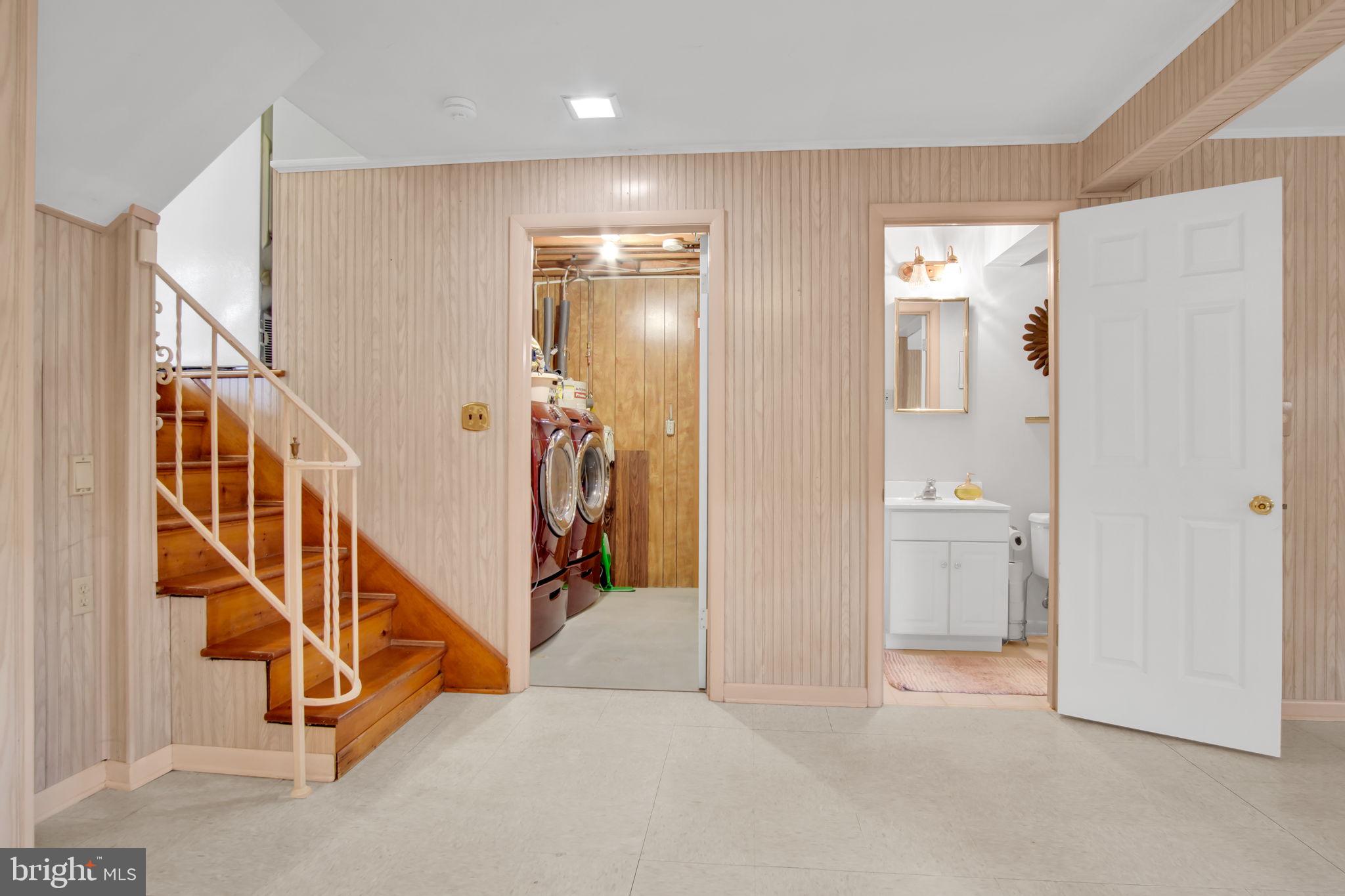 MT ALLEN HEIGHTS - Residential