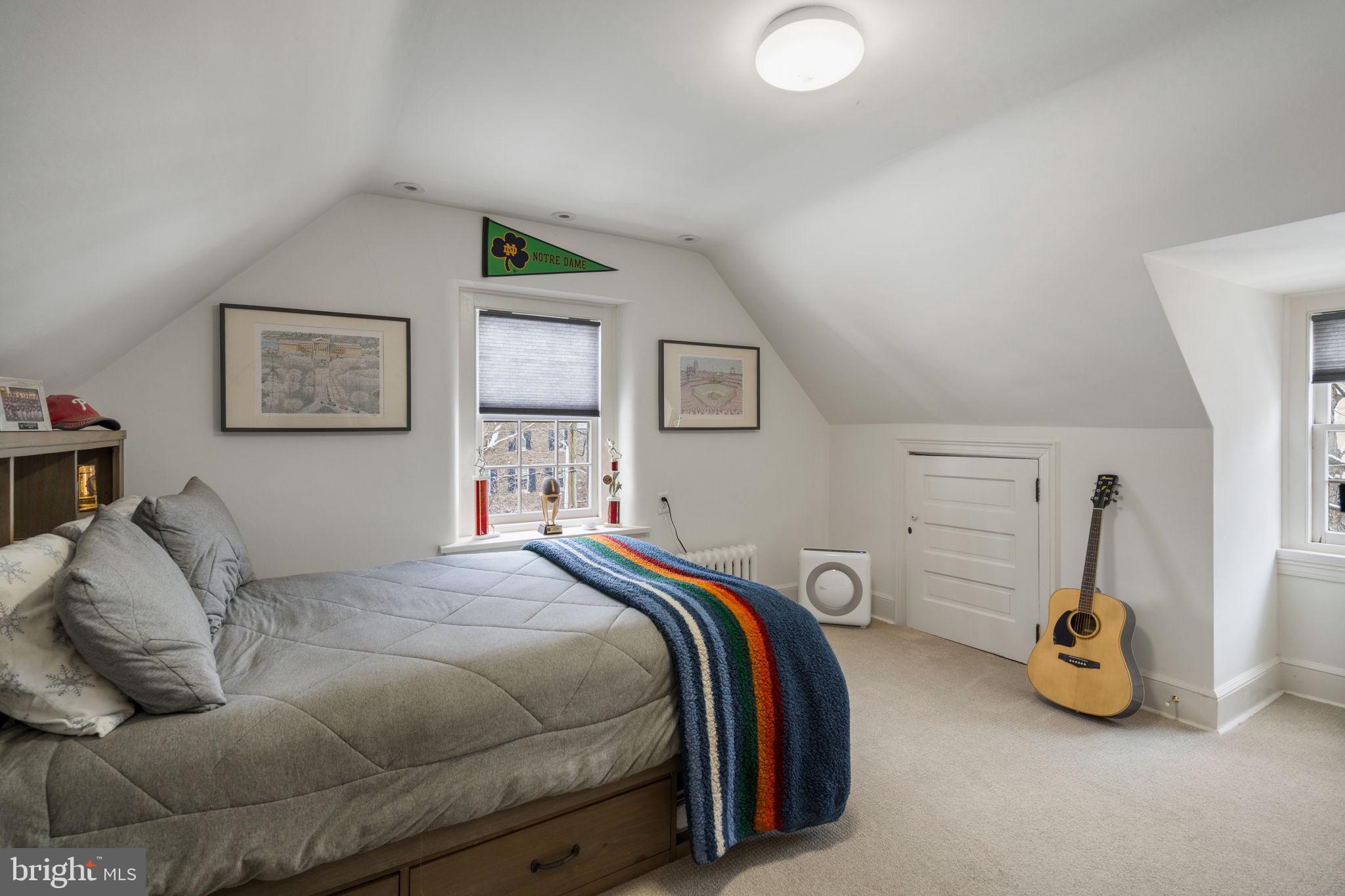 CHESTNUT HILL - Residential