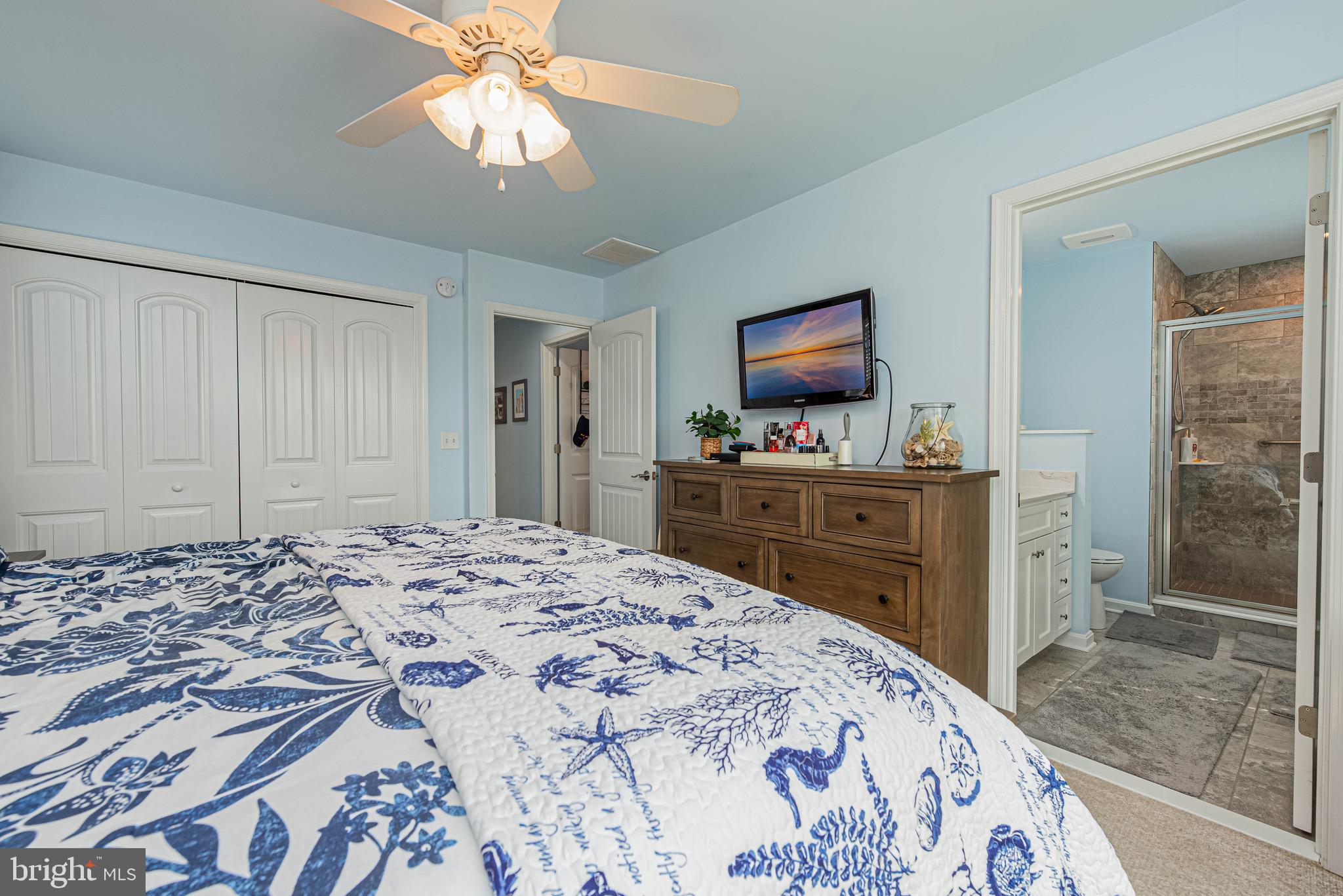 SWANN KEYS - Residential