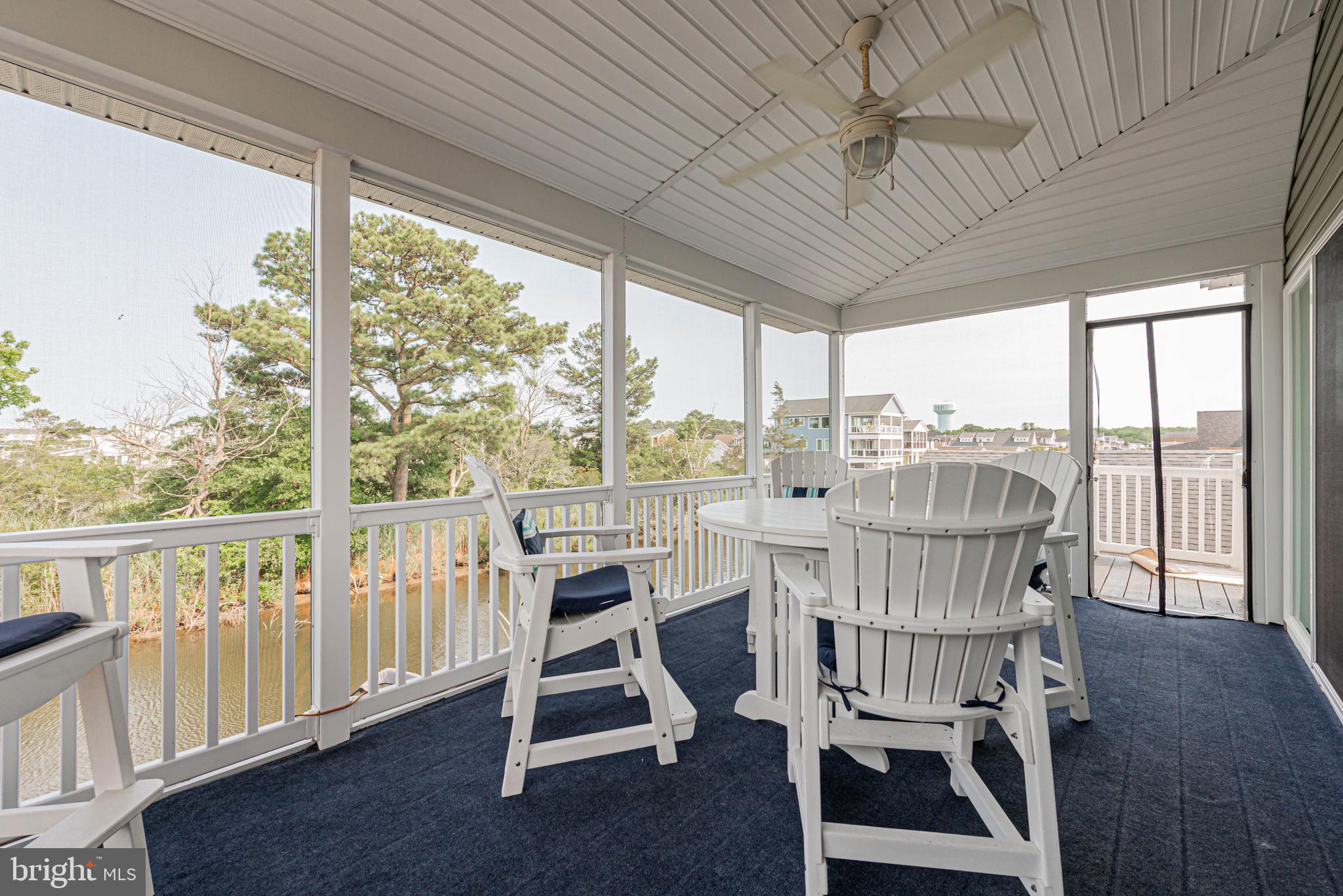 SWANN KEYS - Residential