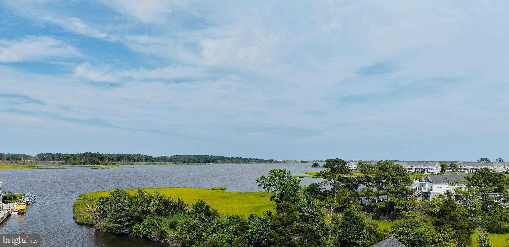 SWANN KEYS - Residential