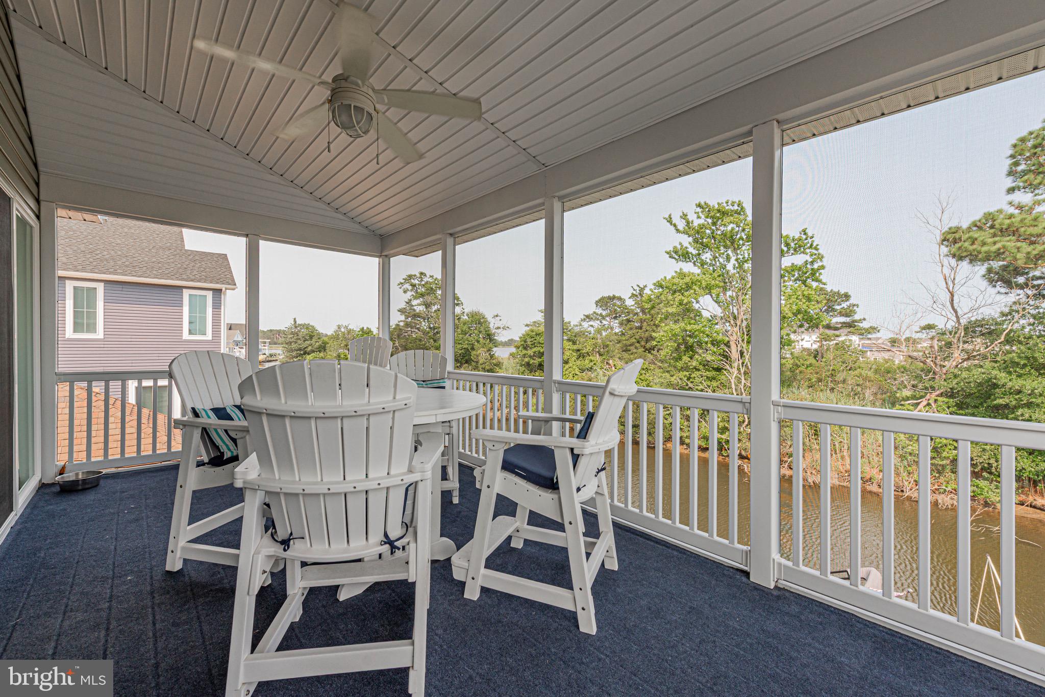 SWANN KEYS - Residential