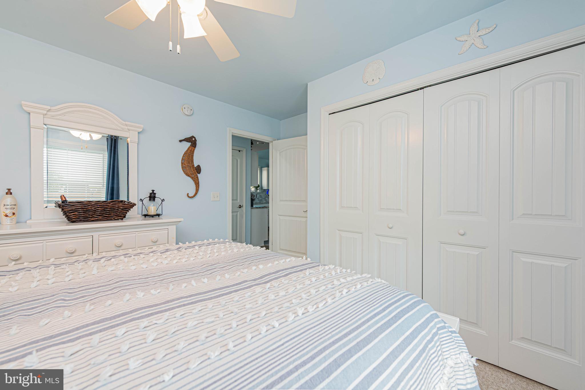 SWANN KEYS - Residential