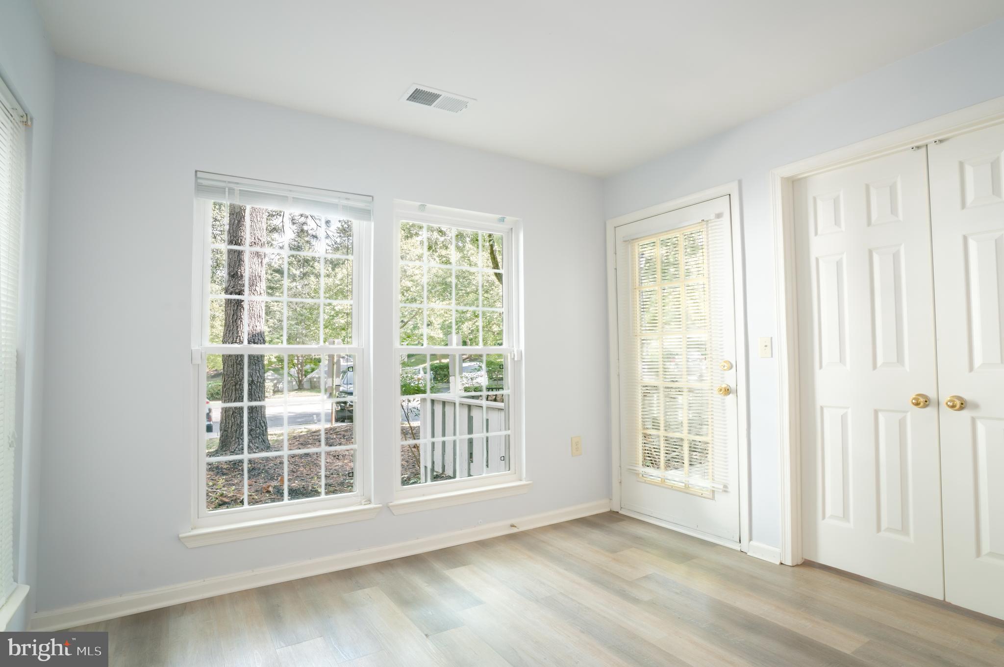 SILVERBROOK FARMS - Residential