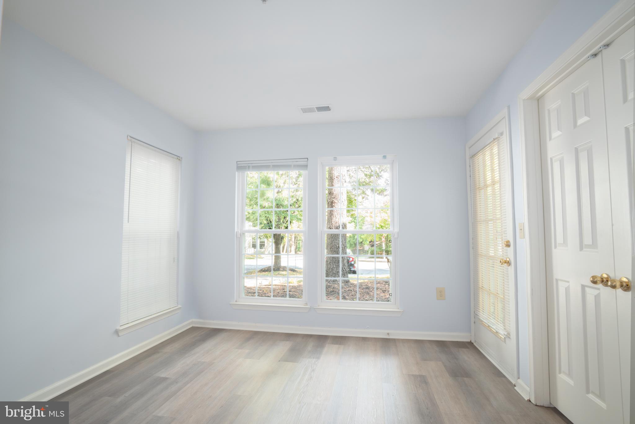 SILVERBROOK FARMS - Residential