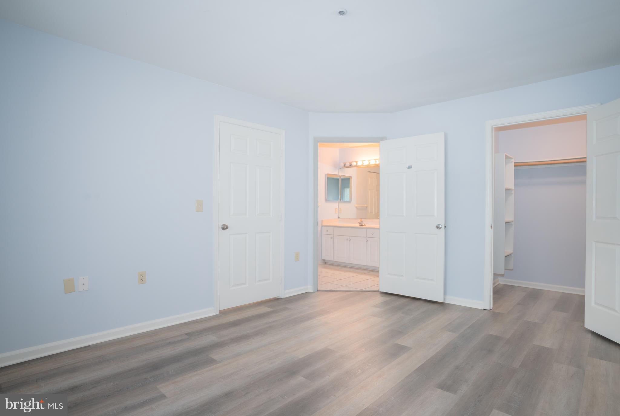 SILVERBROOK FARMS - Residential