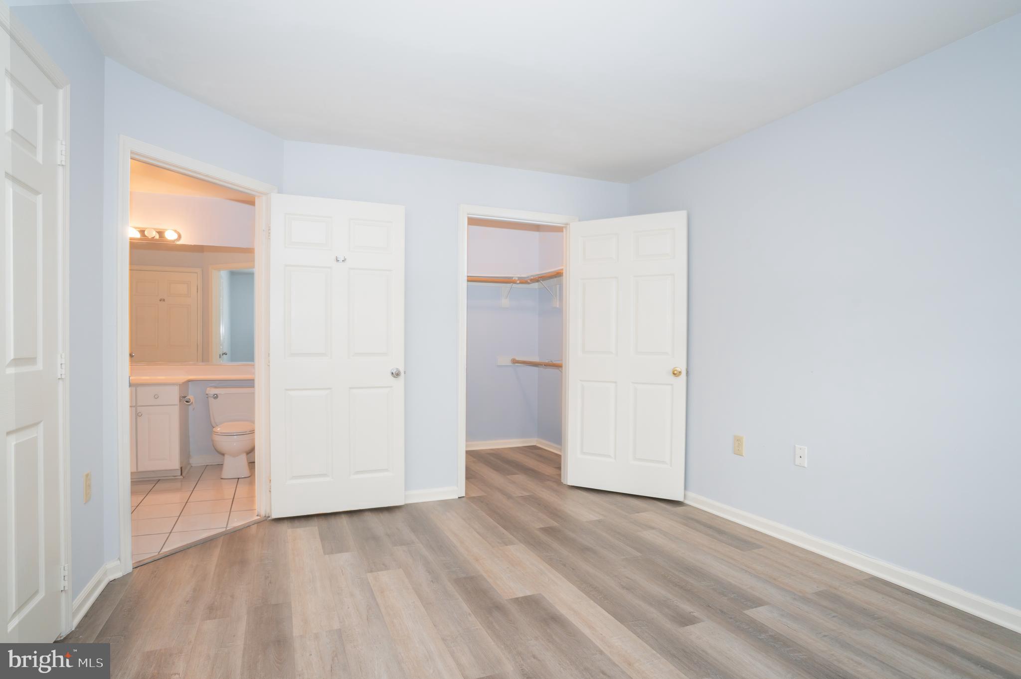 SILVERBROOK FARMS - Residential