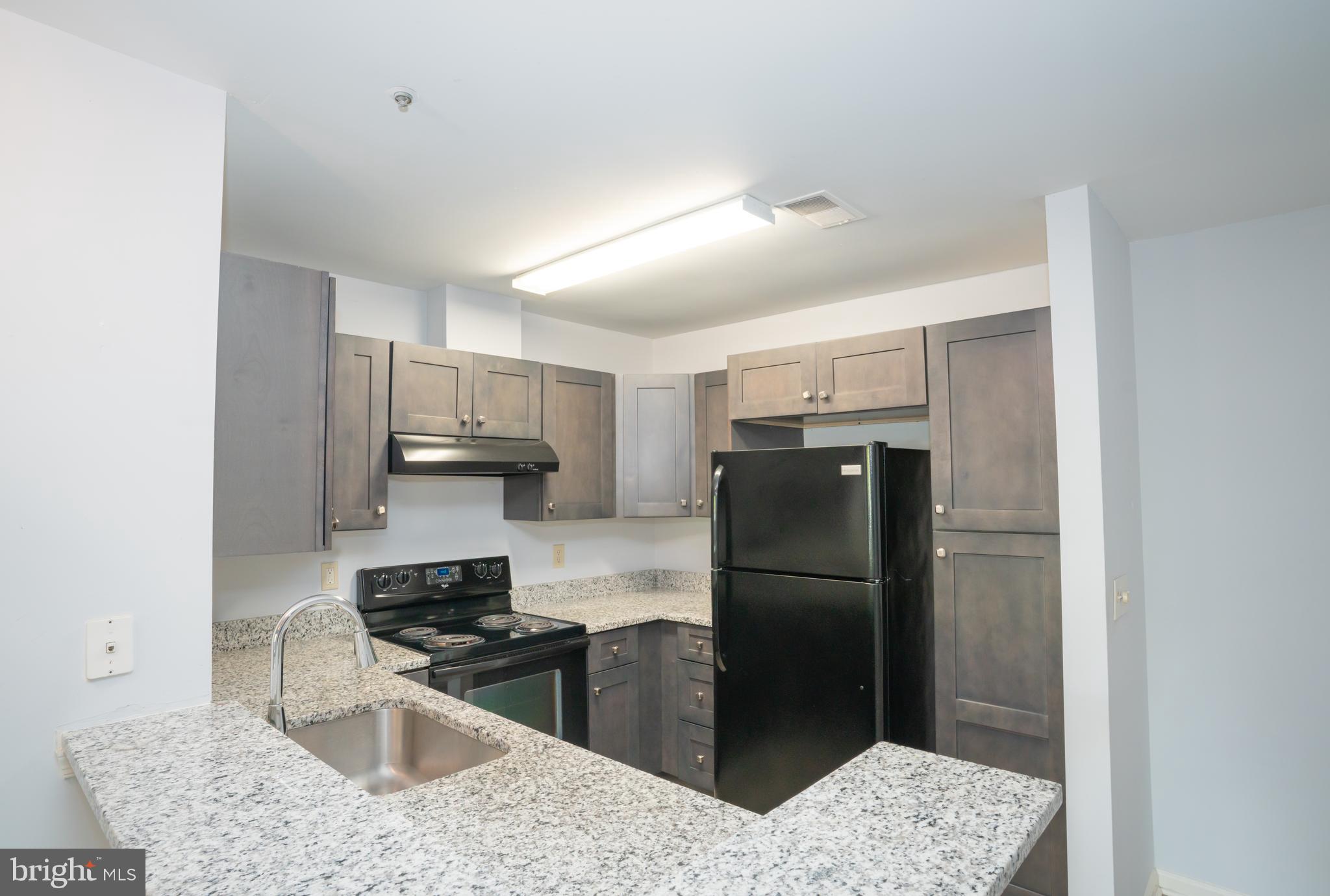 SILVERBROOK FARMS - Residential