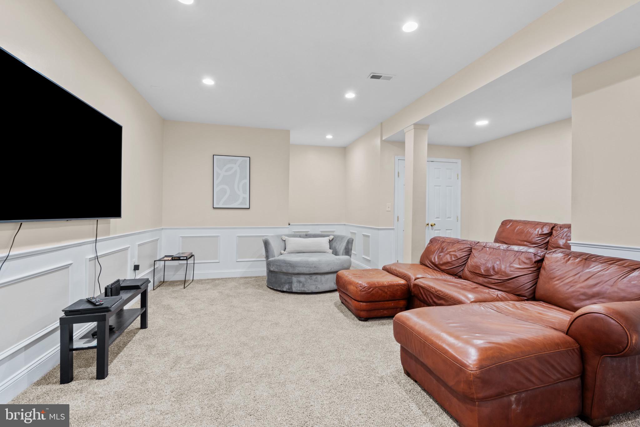 VALLEY HILLS - Residential