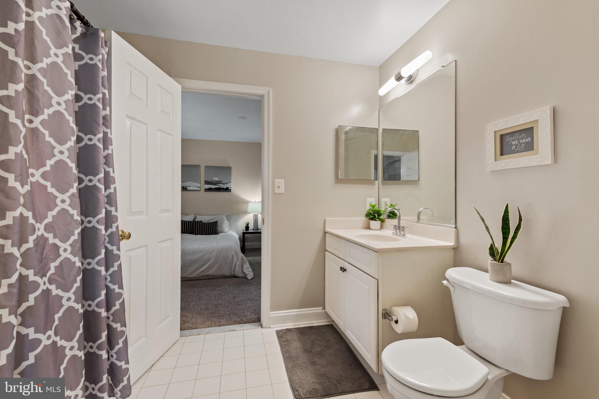 VALLEY HILLS - Residential