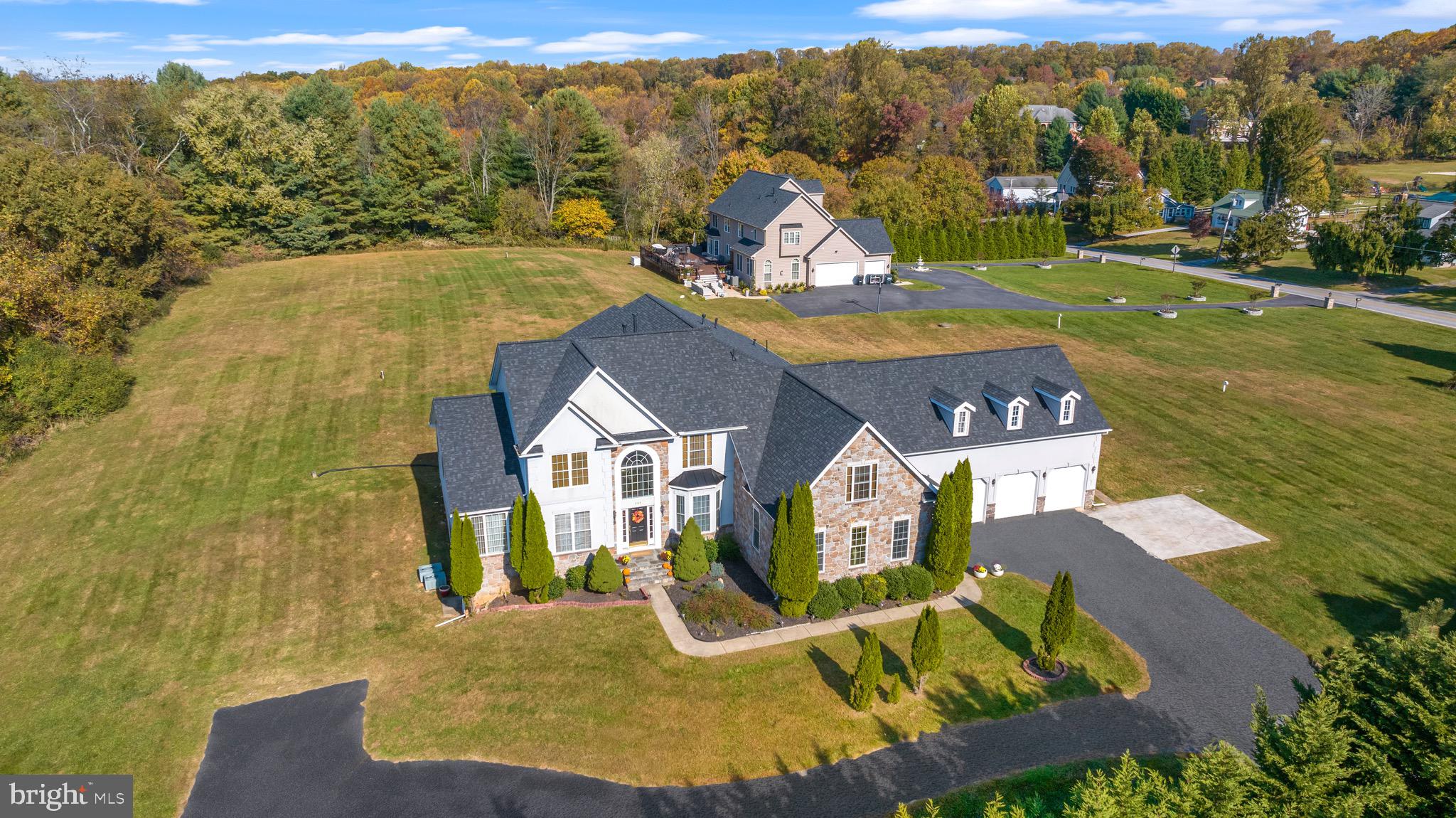 VALLEY HILLS - Residential