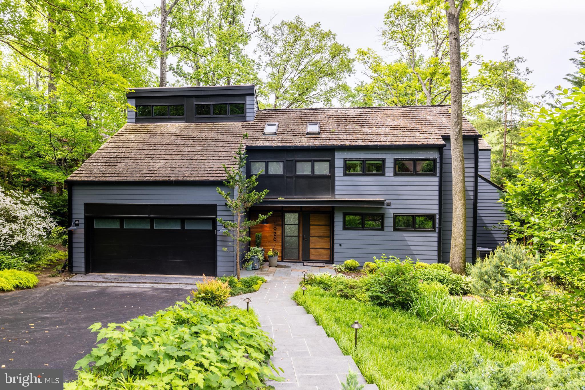 RESTON - Residential