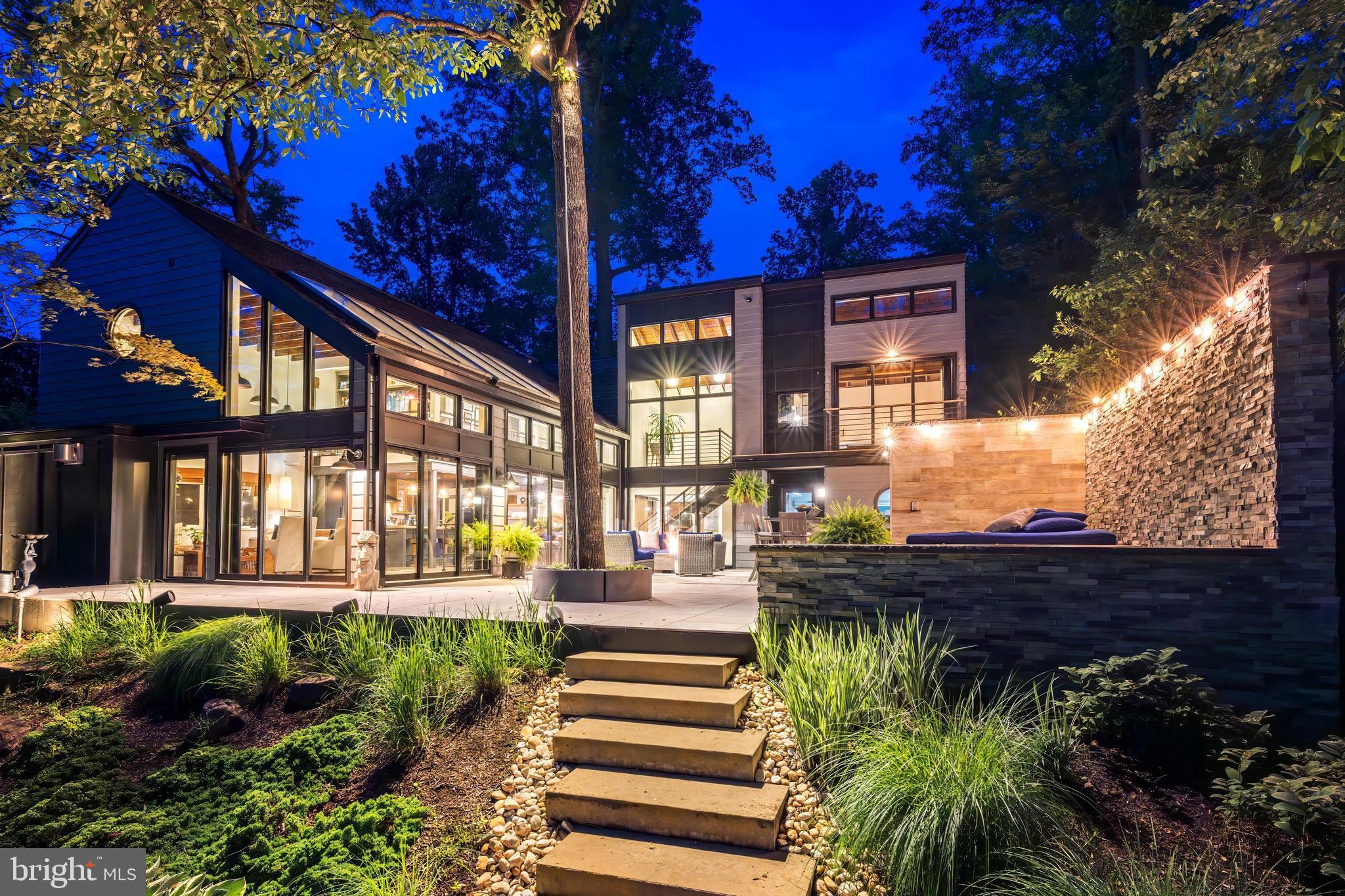RESTON - Residential