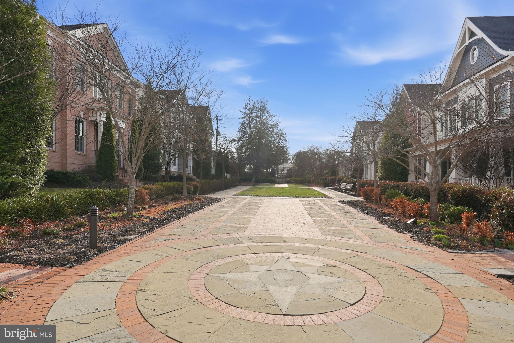 BETHESDA MEWS - Residential