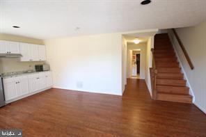 CEDAR WOODS - Residential Lease