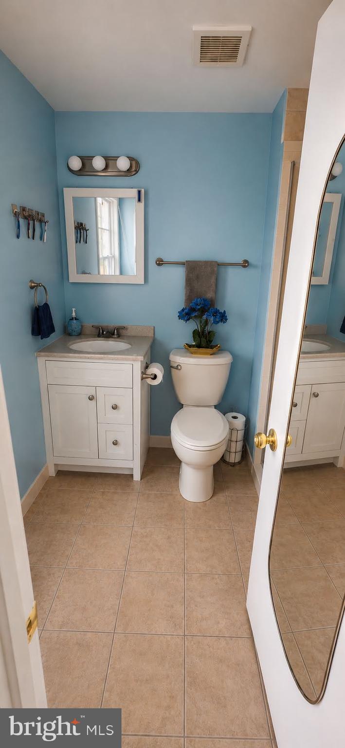 FARMINGDALE ESTATES - Residential