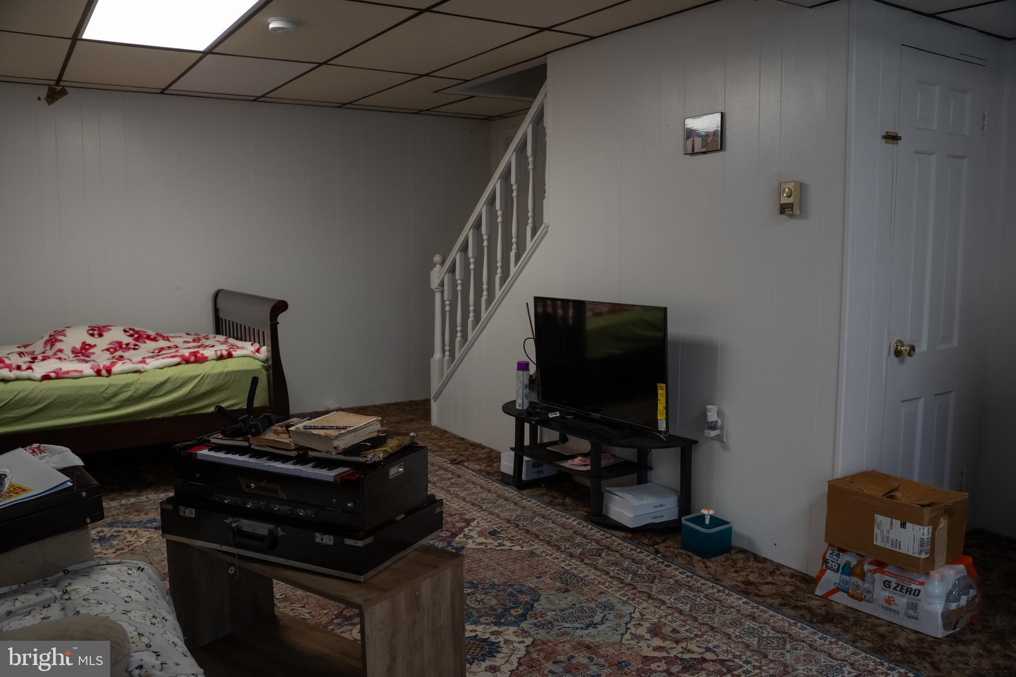 FARMINGDALE ESTATES - Residential