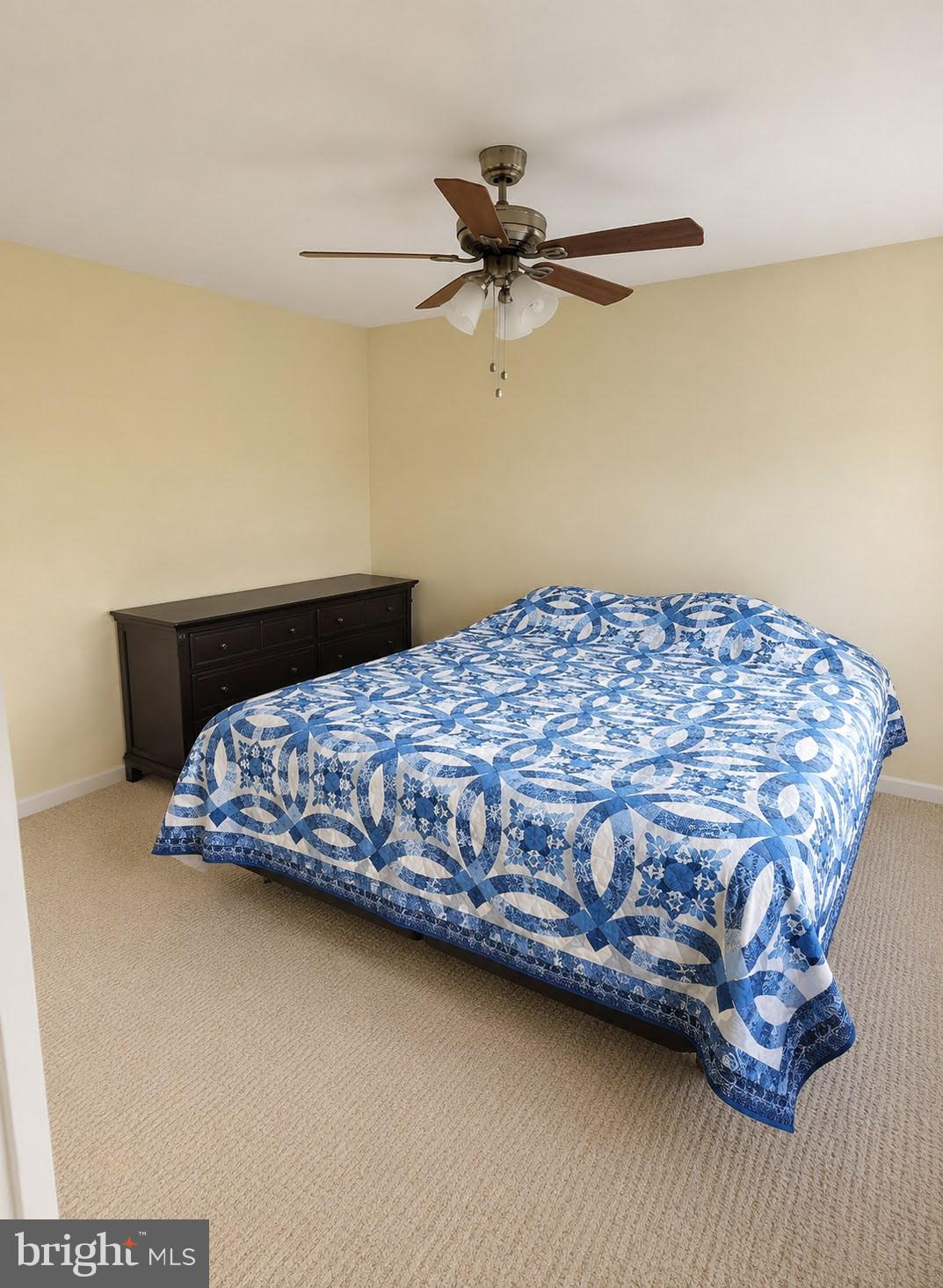 FARMINGDALE ESTATES - Residential
