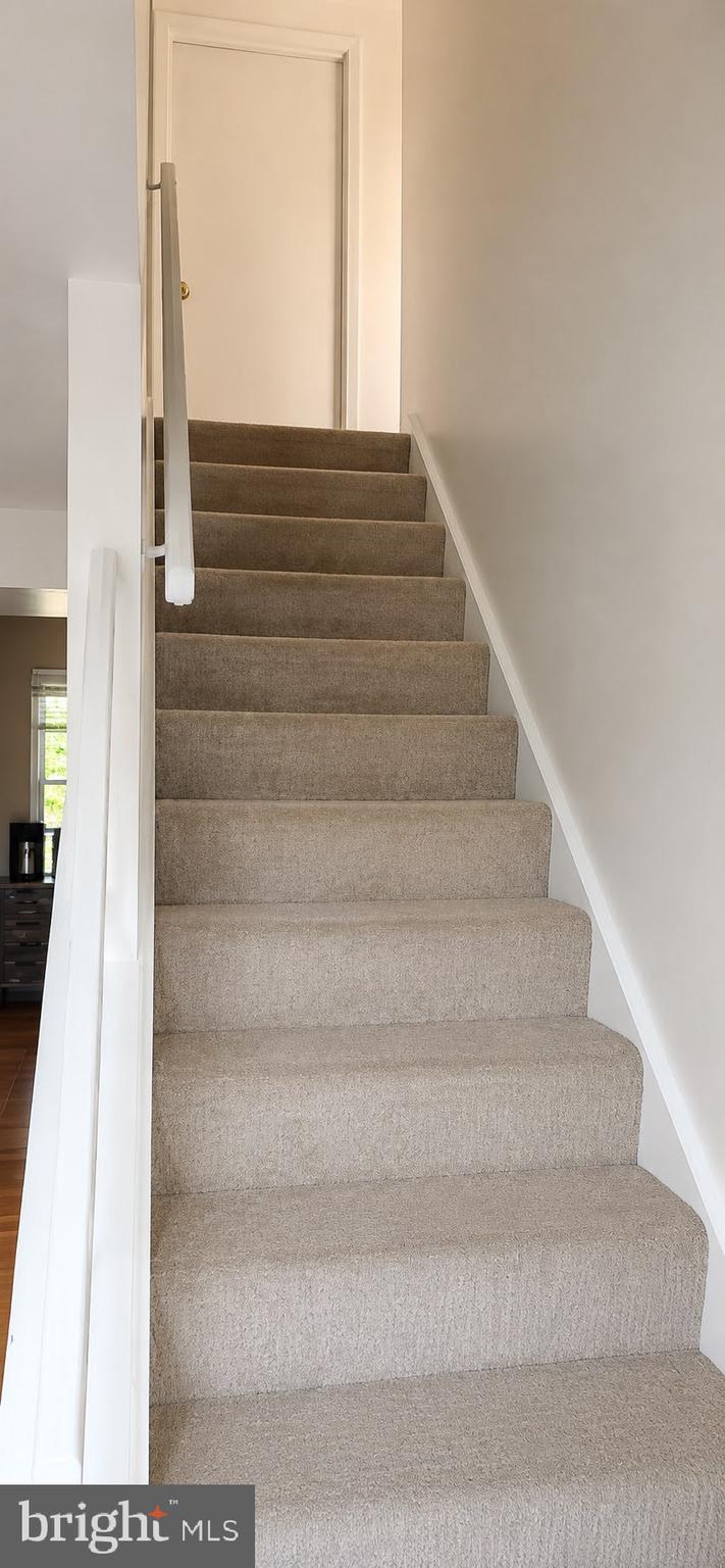FARMINGDALE ESTATES - Residential