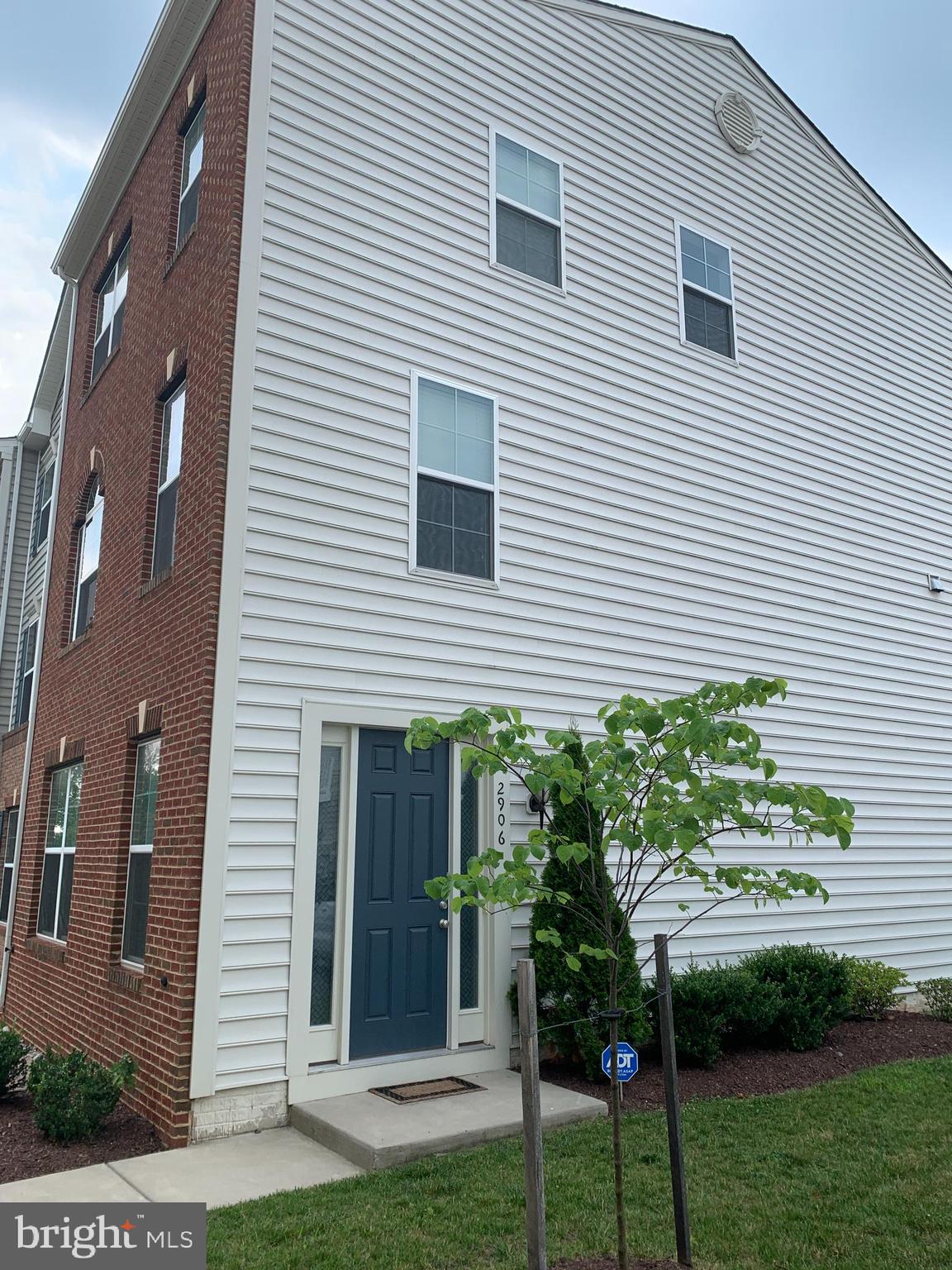 KENSINGTON OVERLOOK - Residential Lease