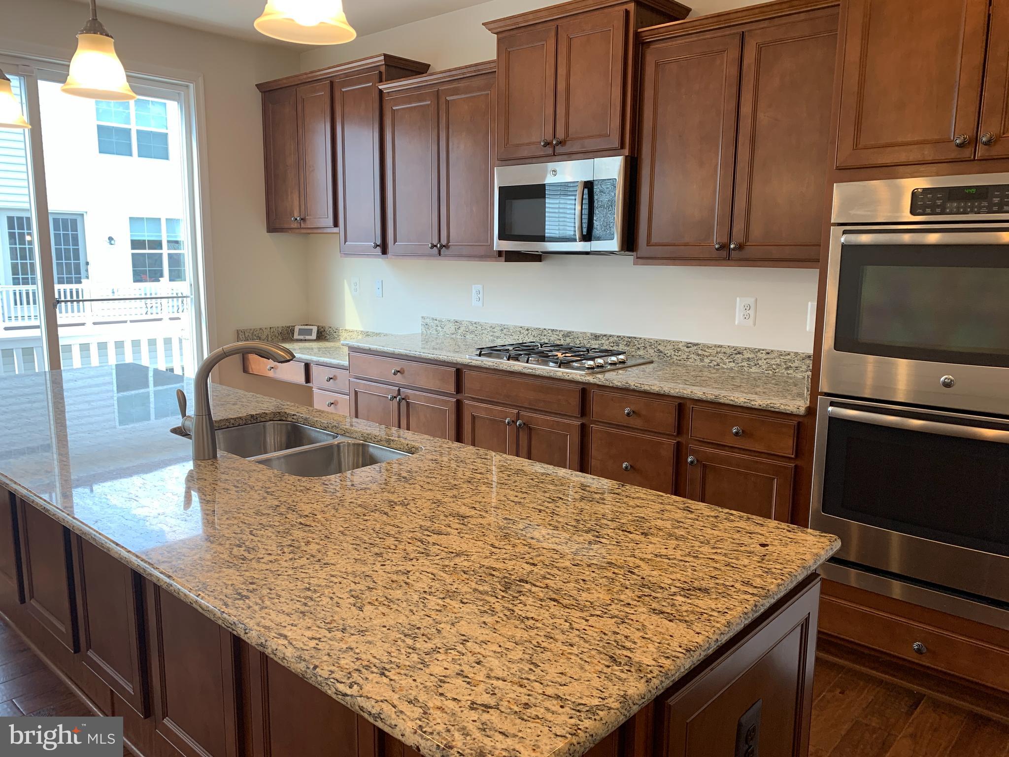 KENSINGTON OVERLOOK - Residential Lease