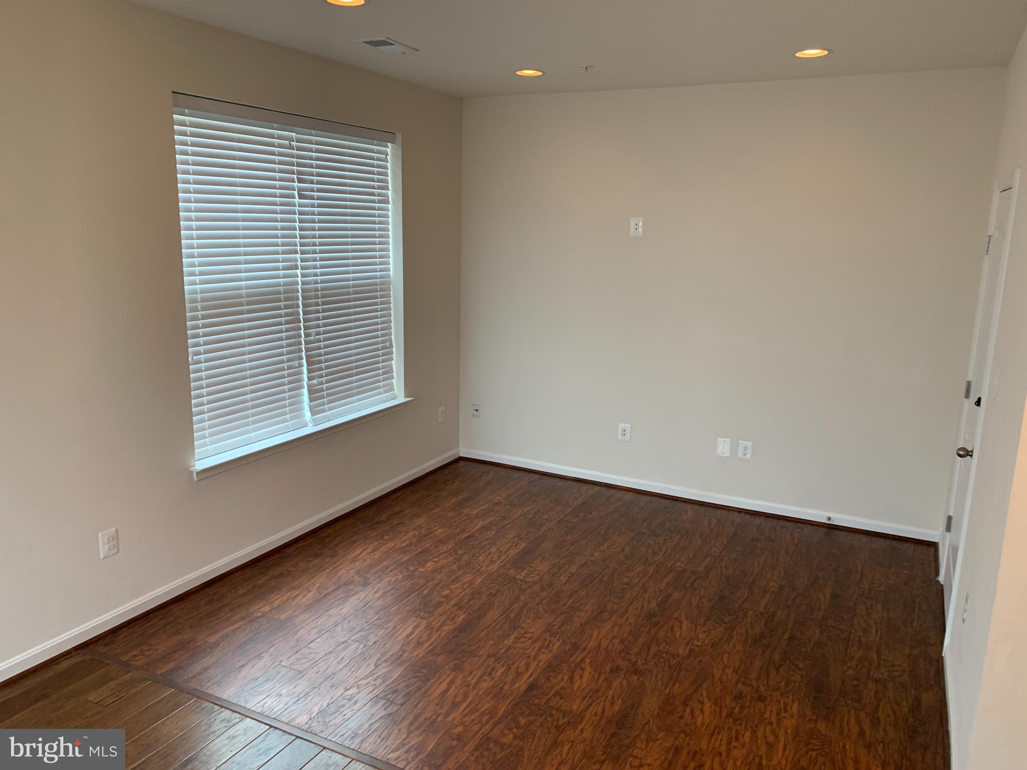 KENSINGTON OVERLOOK - Residential Lease