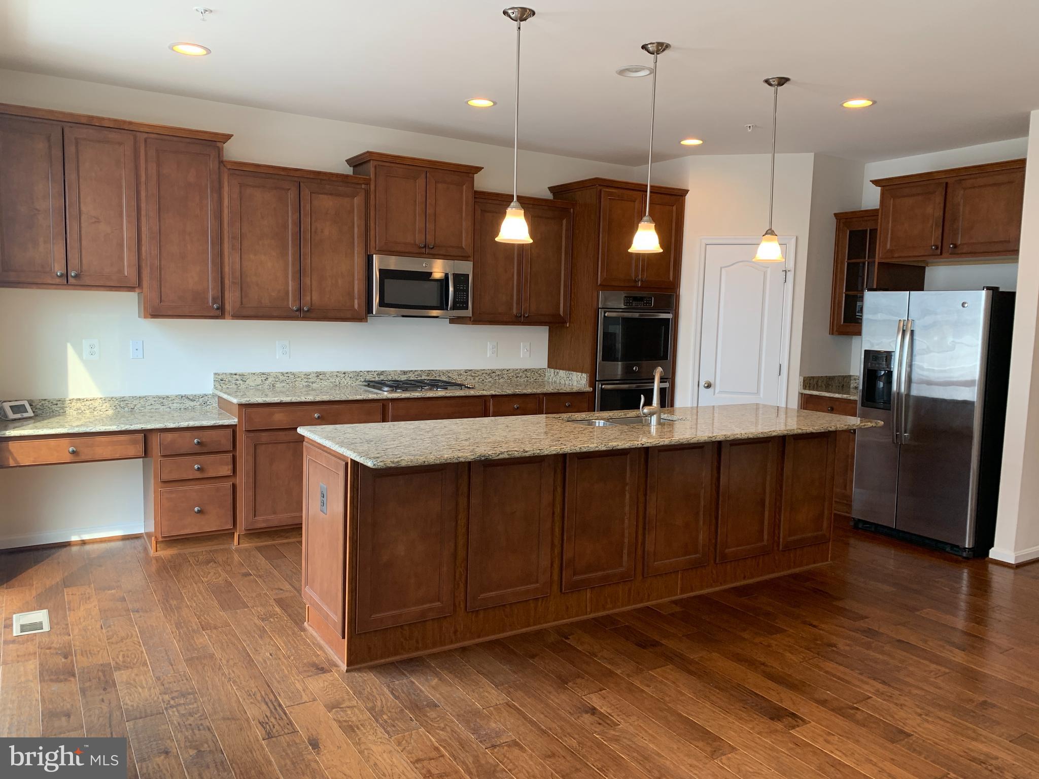 KENSINGTON OVERLOOK - Residential Lease