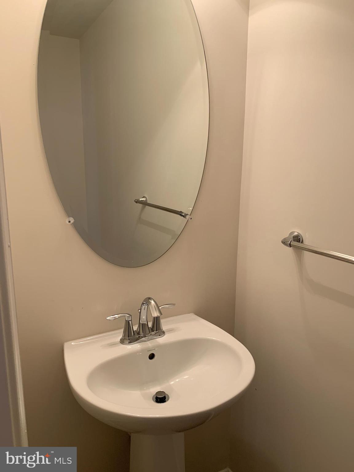 KENSINGTON OVERLOOK - Residential Lease