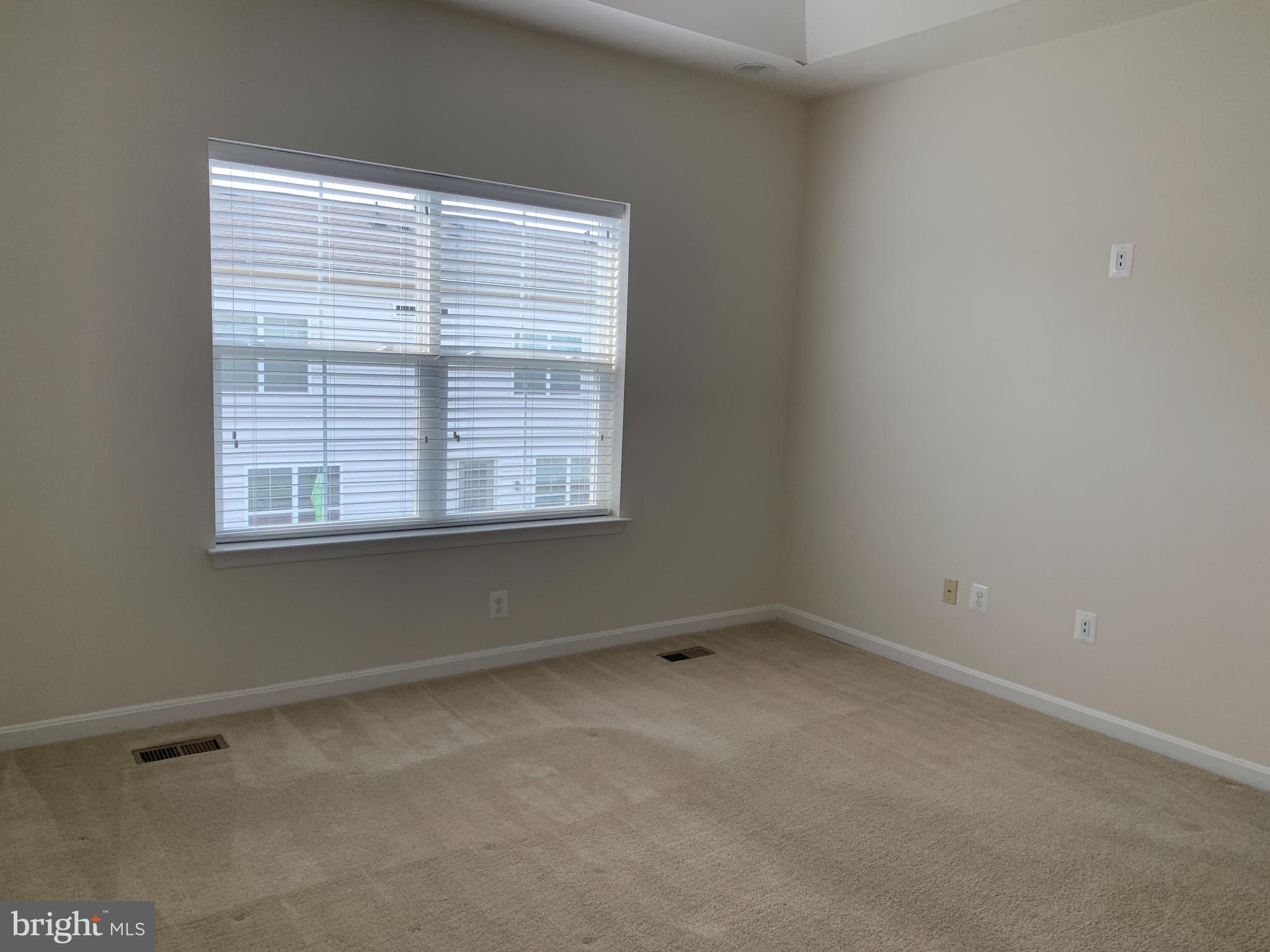 KENSINGTON OVERLOOK - Residential Lease