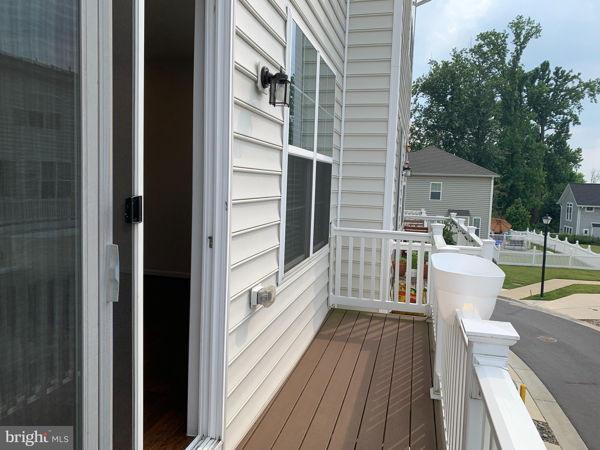 KENSINGTON OVERLOOK - Residential Lease