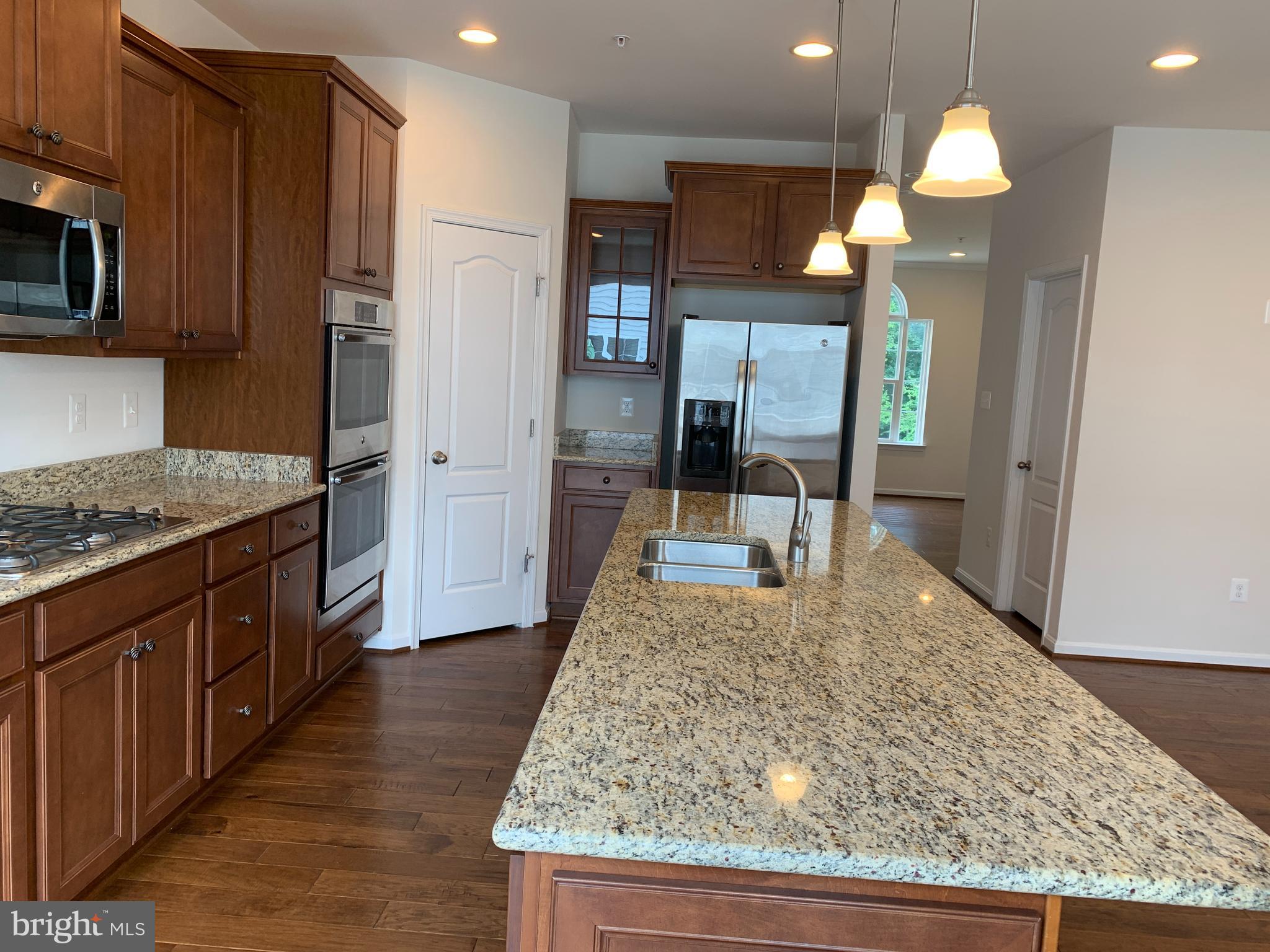 KENSINGTON OVERLOOK - Residential Lease