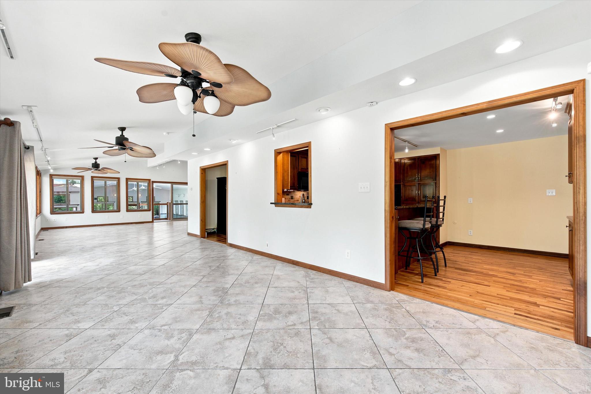 NON AVAILABLE - Residential