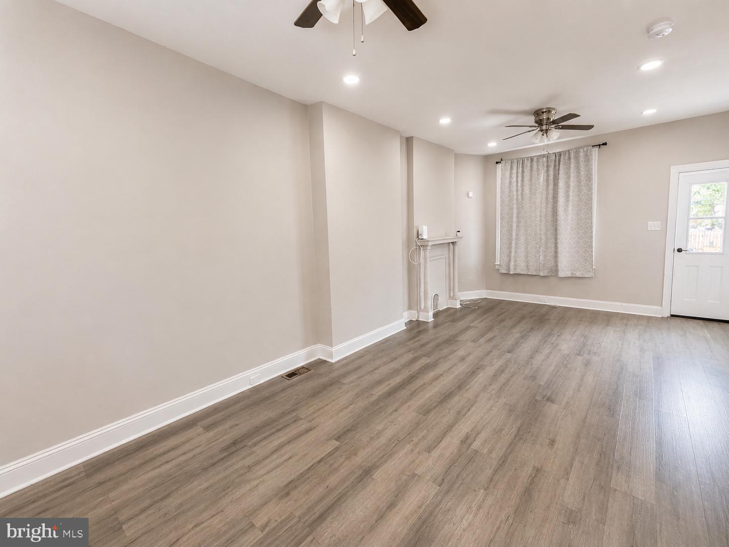 STRAWBERRY MANSION - Residential