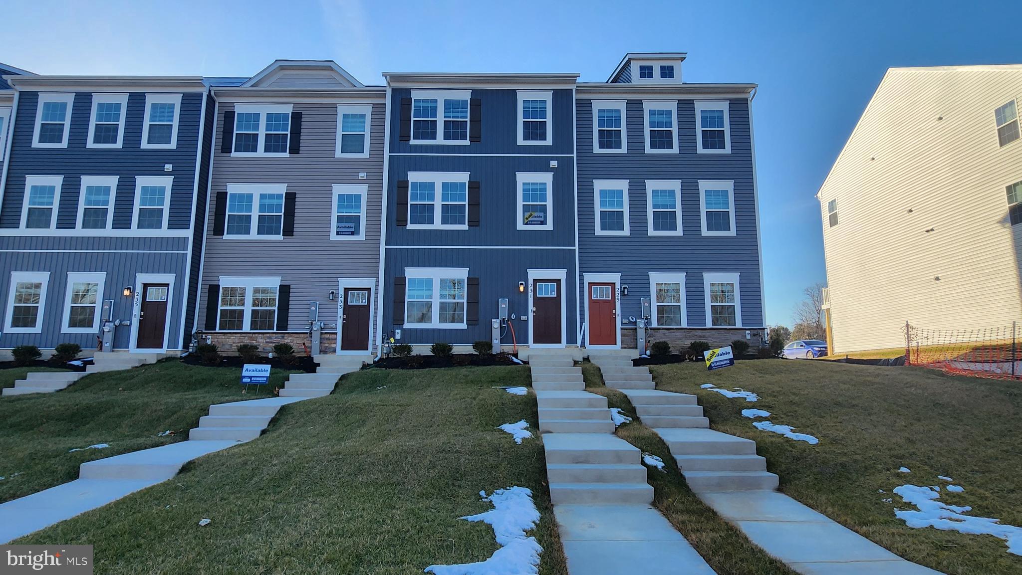 MAGNOLIA LANDING - Residential