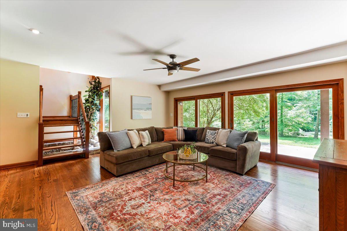 RADNOR HUNT - Residential