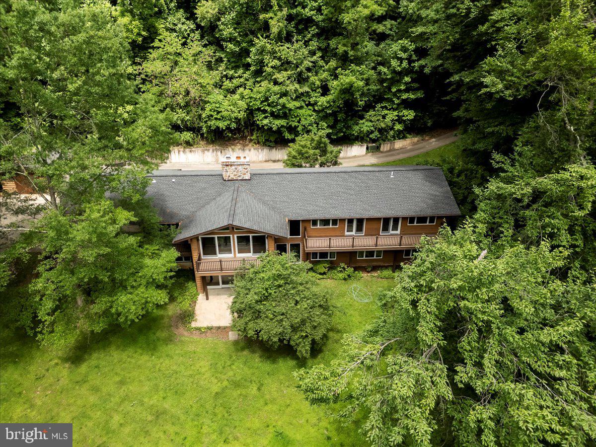 RADNOR HUNT - Residential