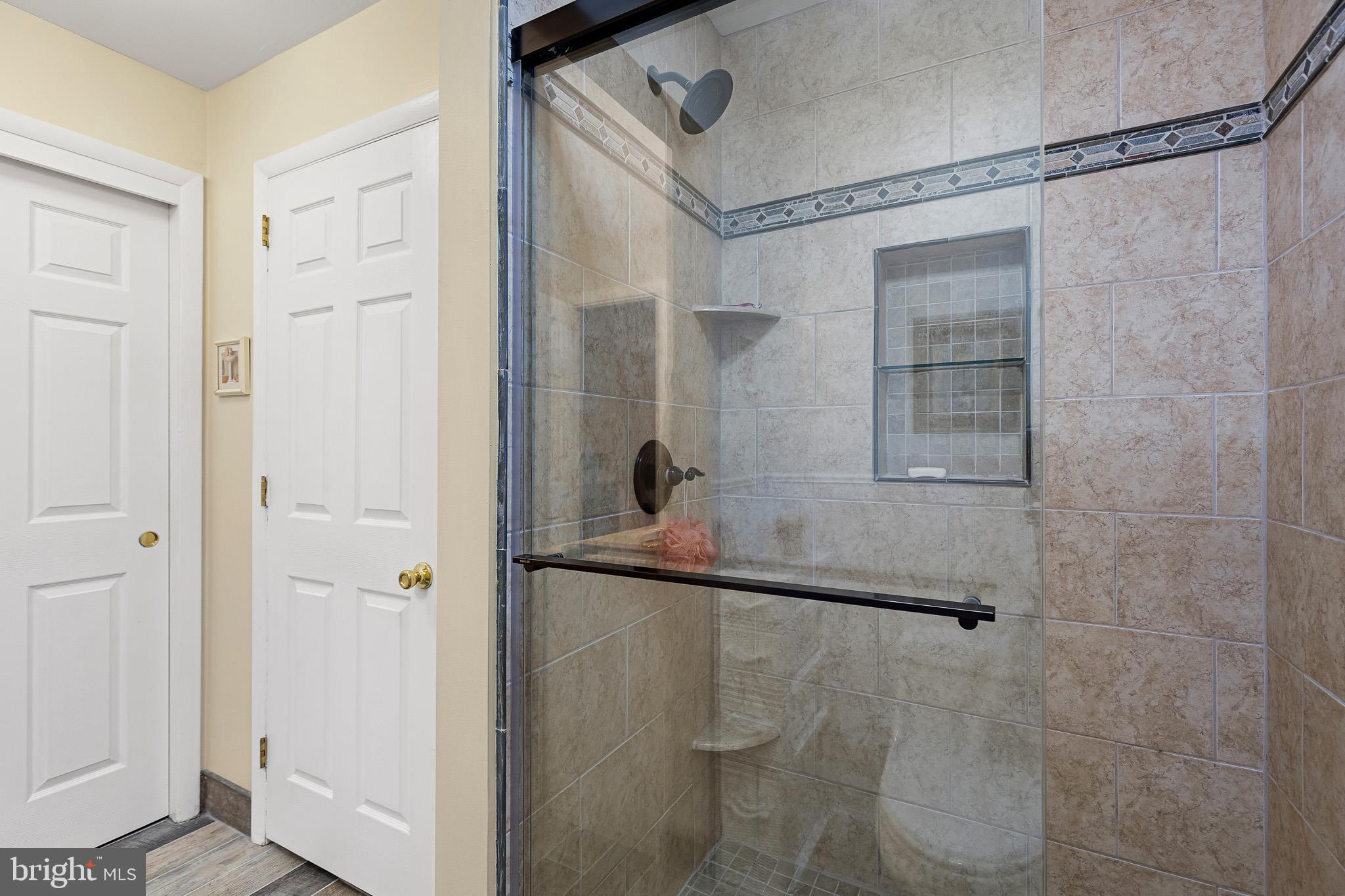 RIDGEWOOD - Residential